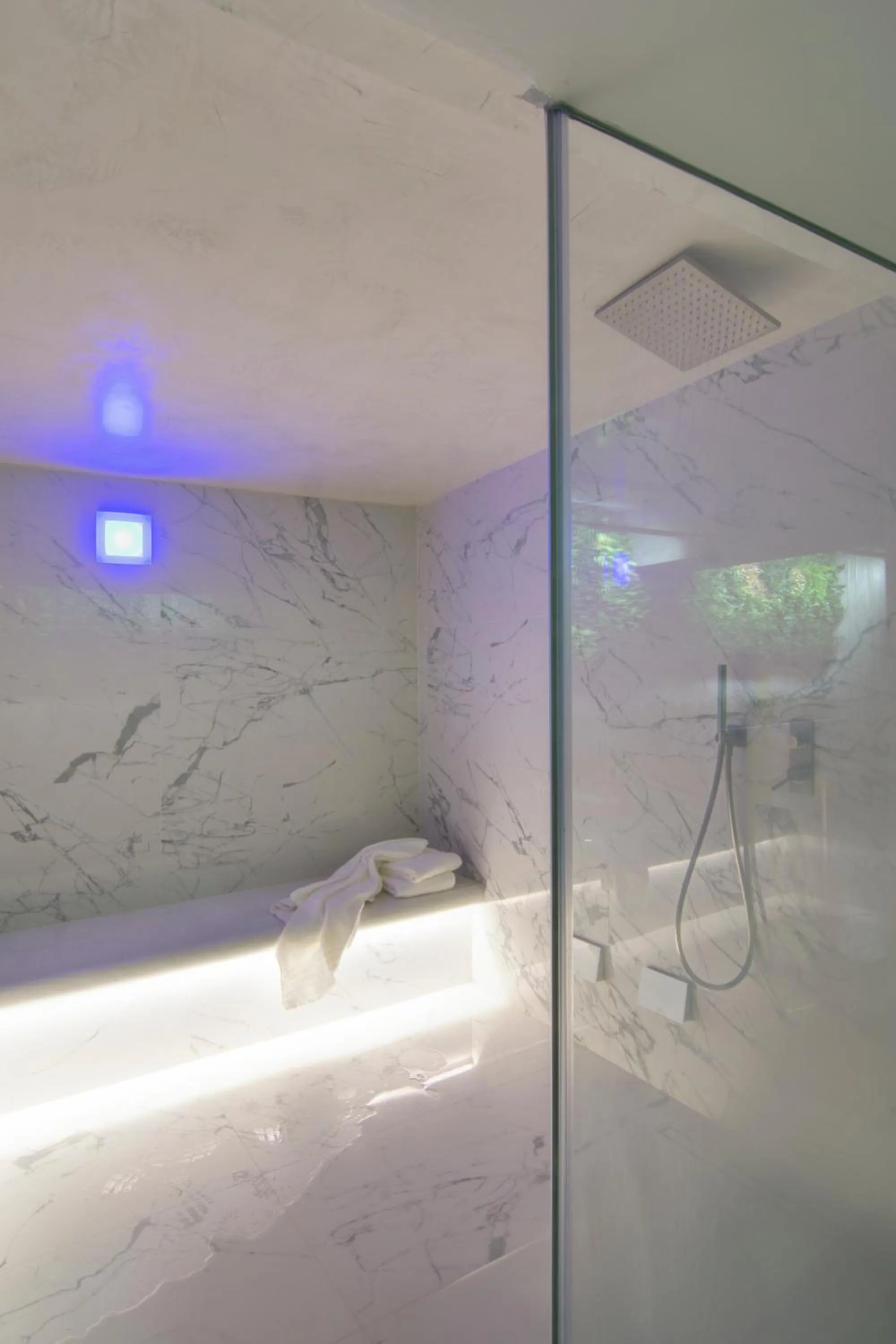 Sauna in COCO-MAT Athens Jumelle