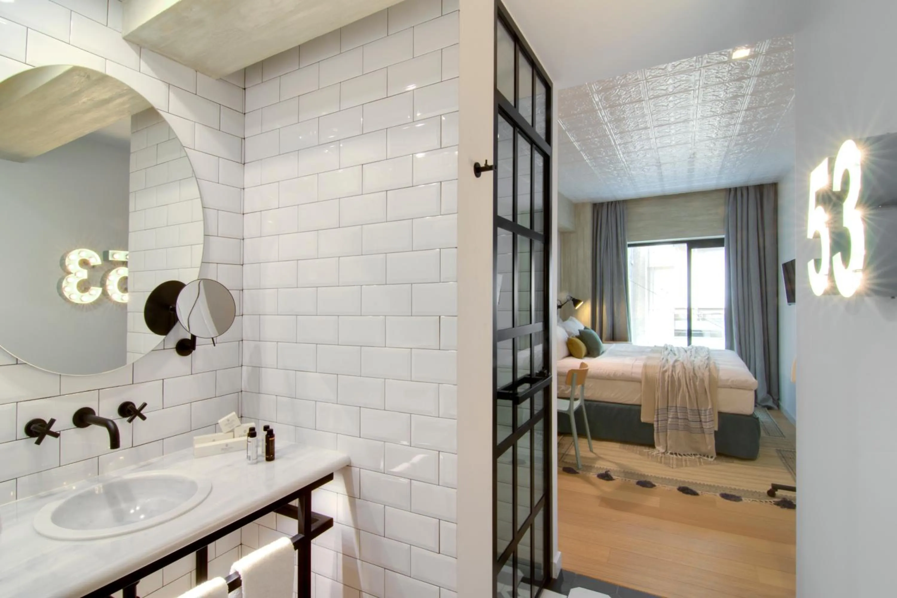 Bed in COCO-MAT Athens Jumelle