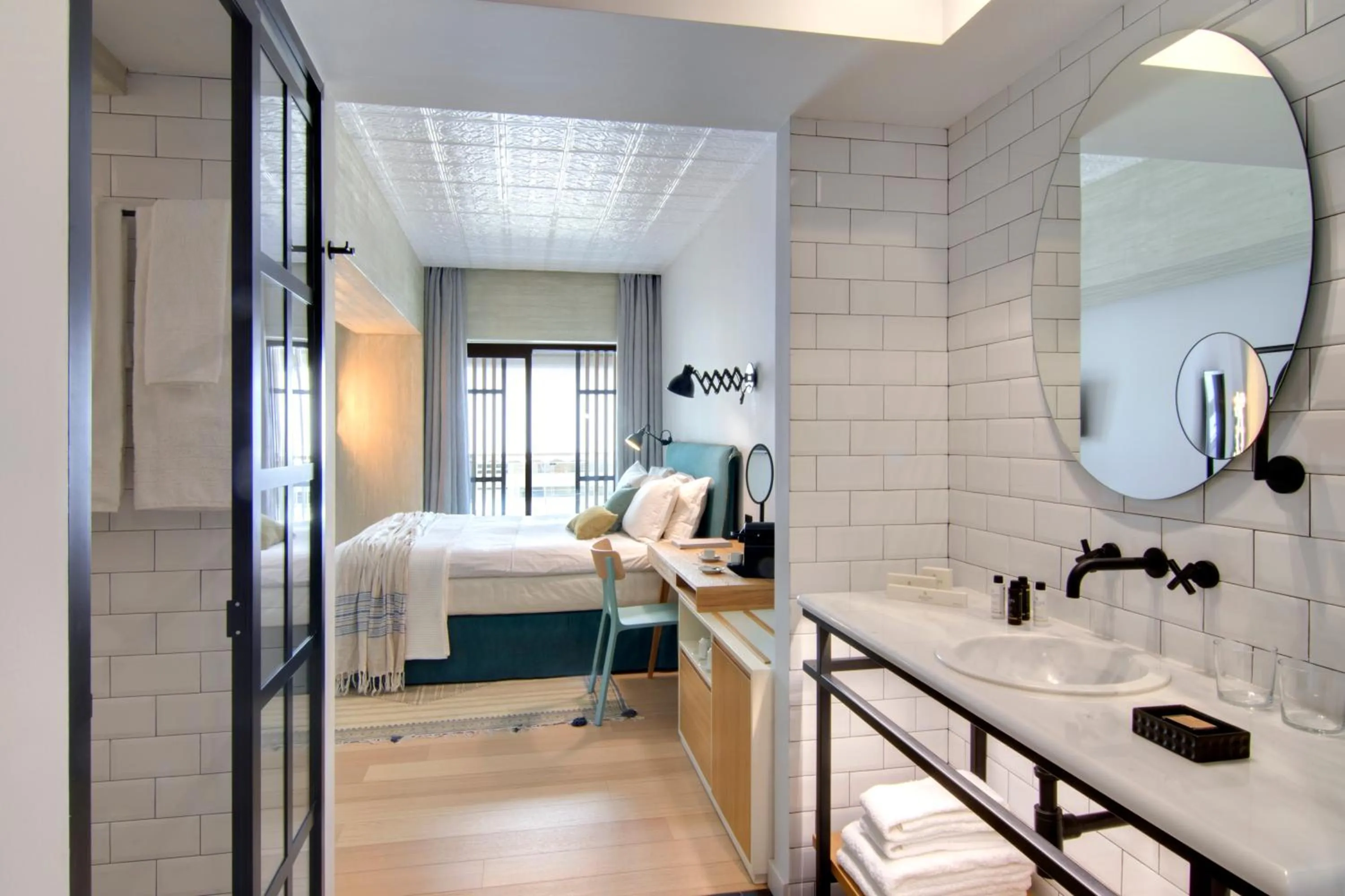 Bathroom, Bed in COCO-MAT Athens Jumelle