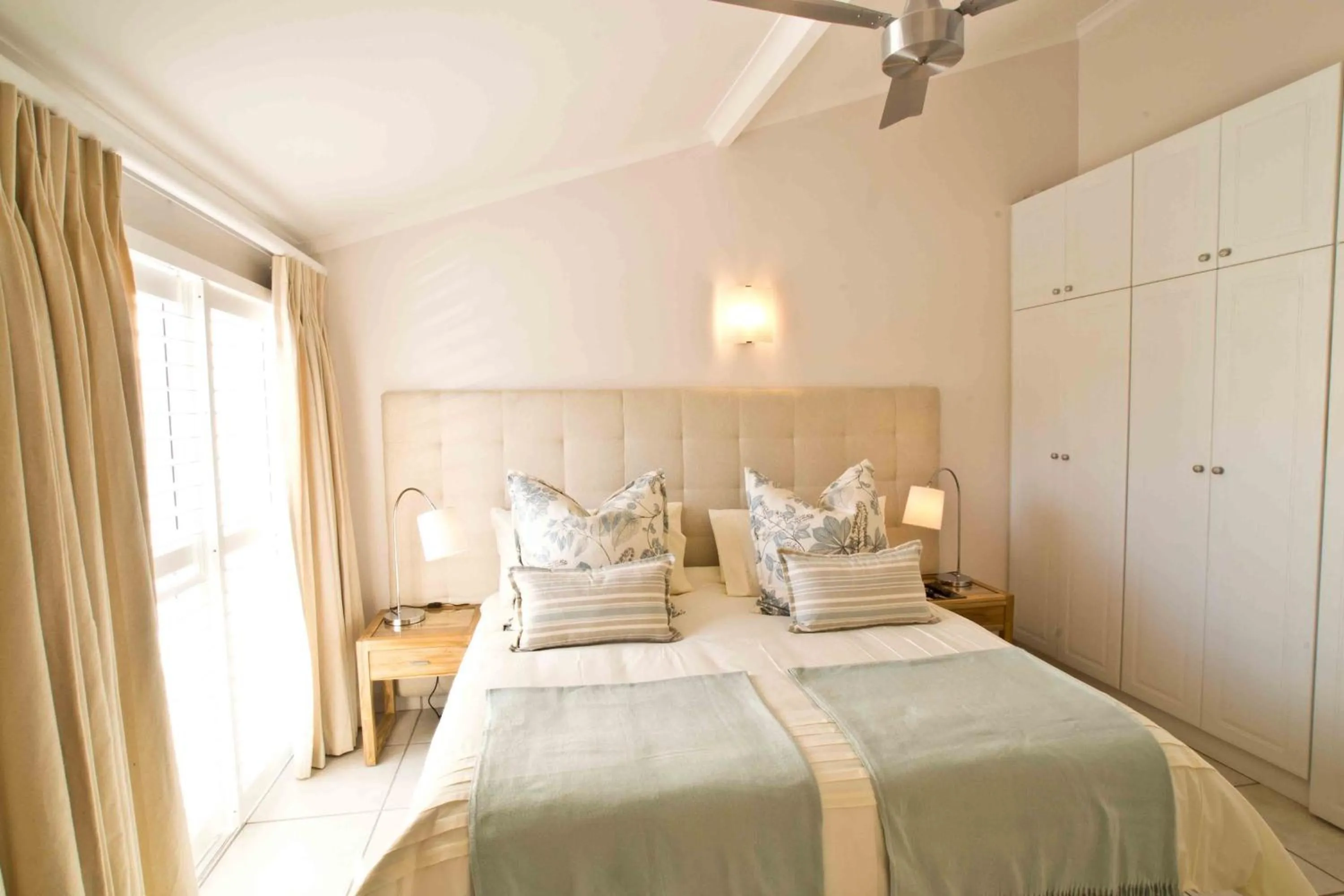 Bedroom, Bed in D3 Sea Lodge - by Stay in Umhlanga
