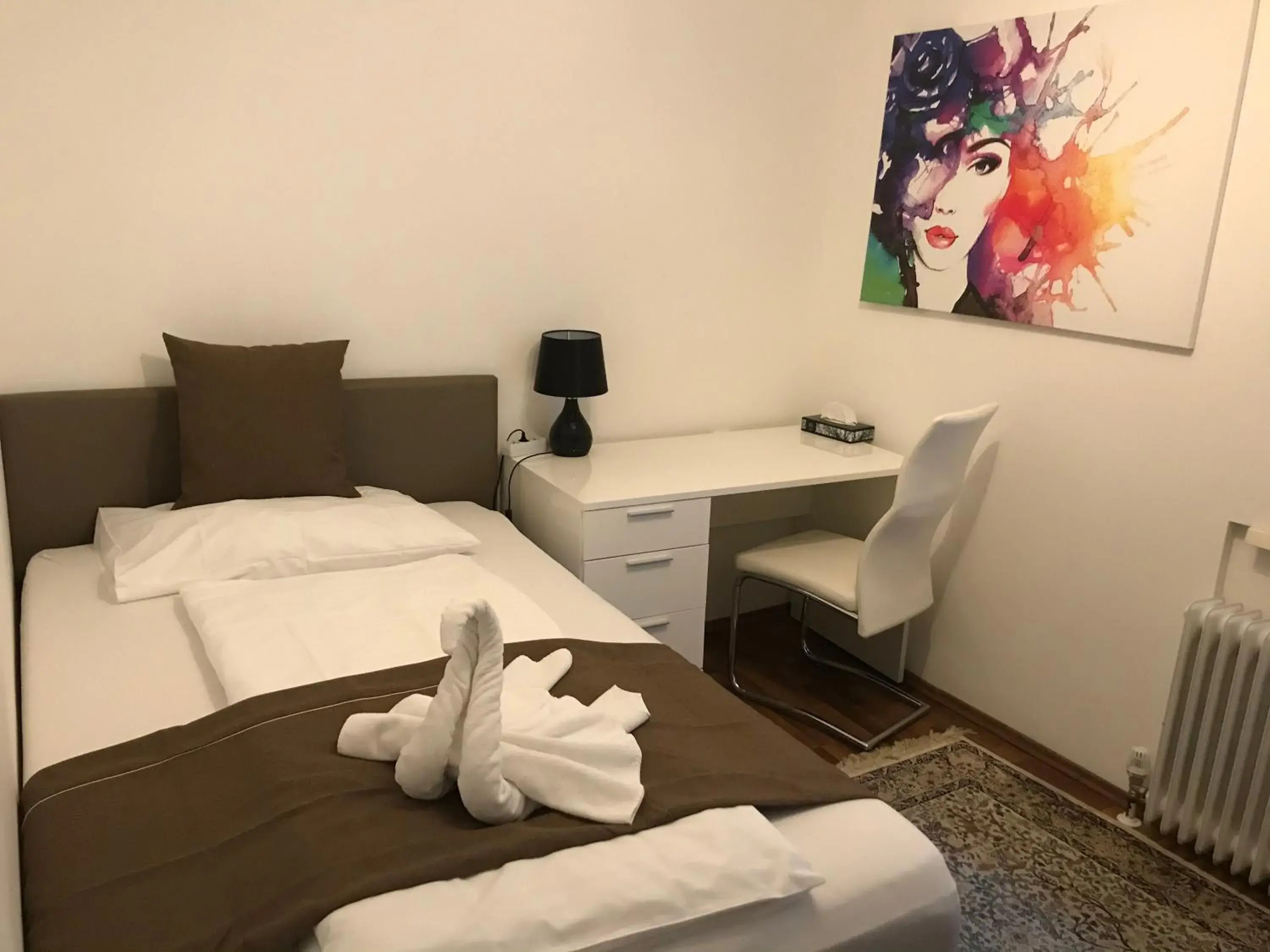 Single Room - single occupancy in Hotel-Restaurant zum Donaueck Mauthausen Single Room - single occupancy in Hotel-Restaurant zum Donaueck Mauthausen