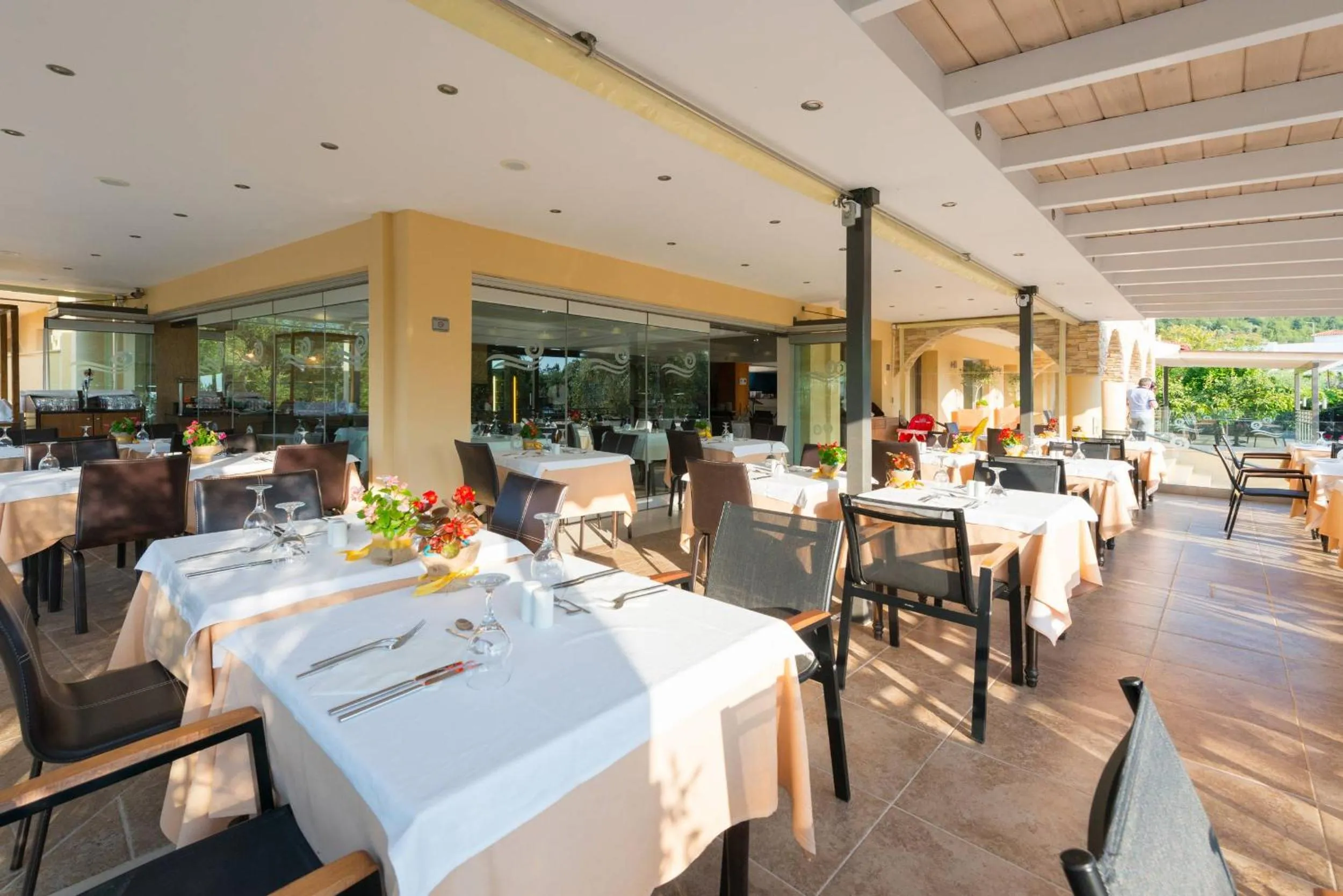 Restaurant/places to eat in Atrium Hotel Thassos