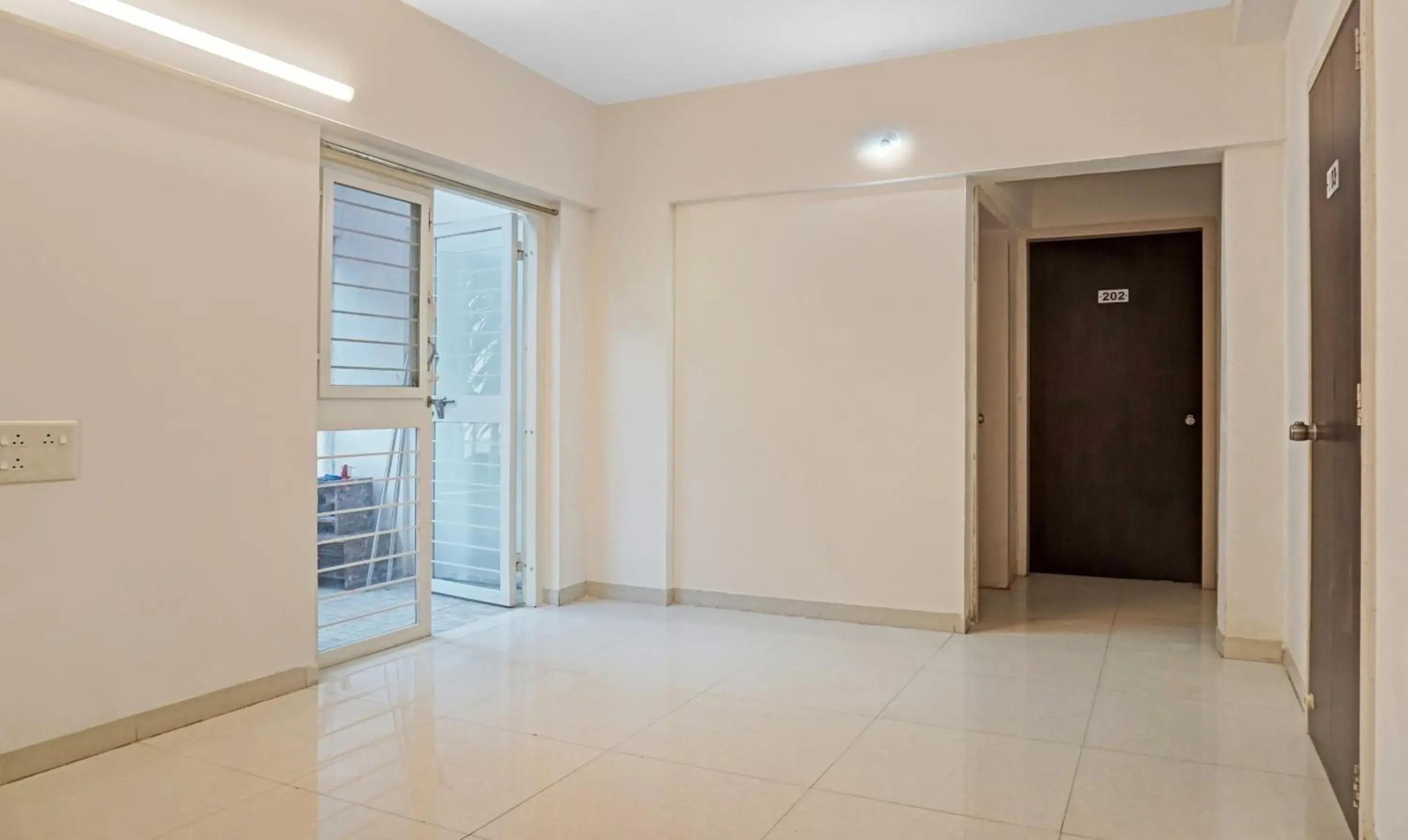 Lobby or reception in Treebo Diamond Residency - DDPK Inn Lobby or reception in Treebo Diamond Residency - DDPK Inn
