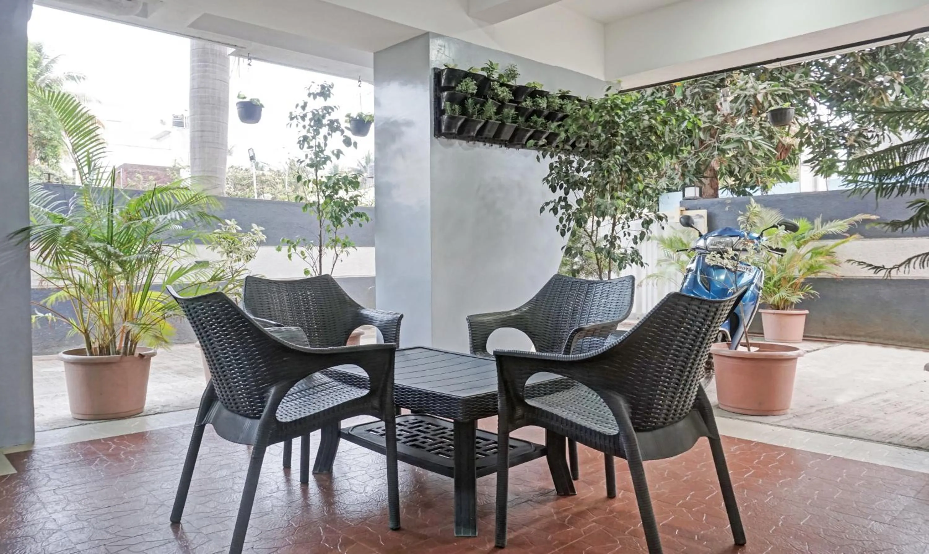 Seating area in Treebo Diamond Residency - DDPK Inn