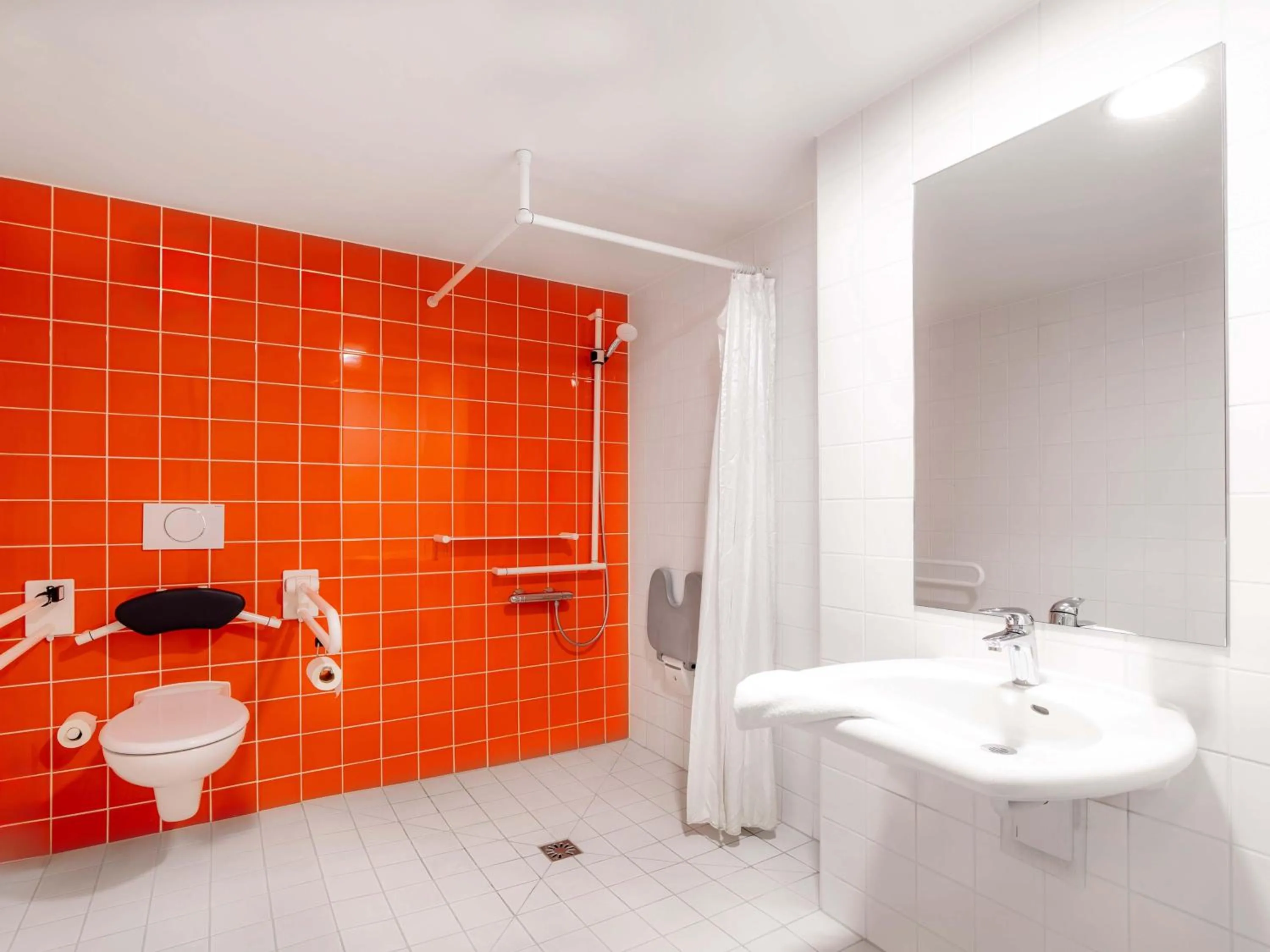 Bathroom in B&B Hotel Stuttgart-Zuffenhausen