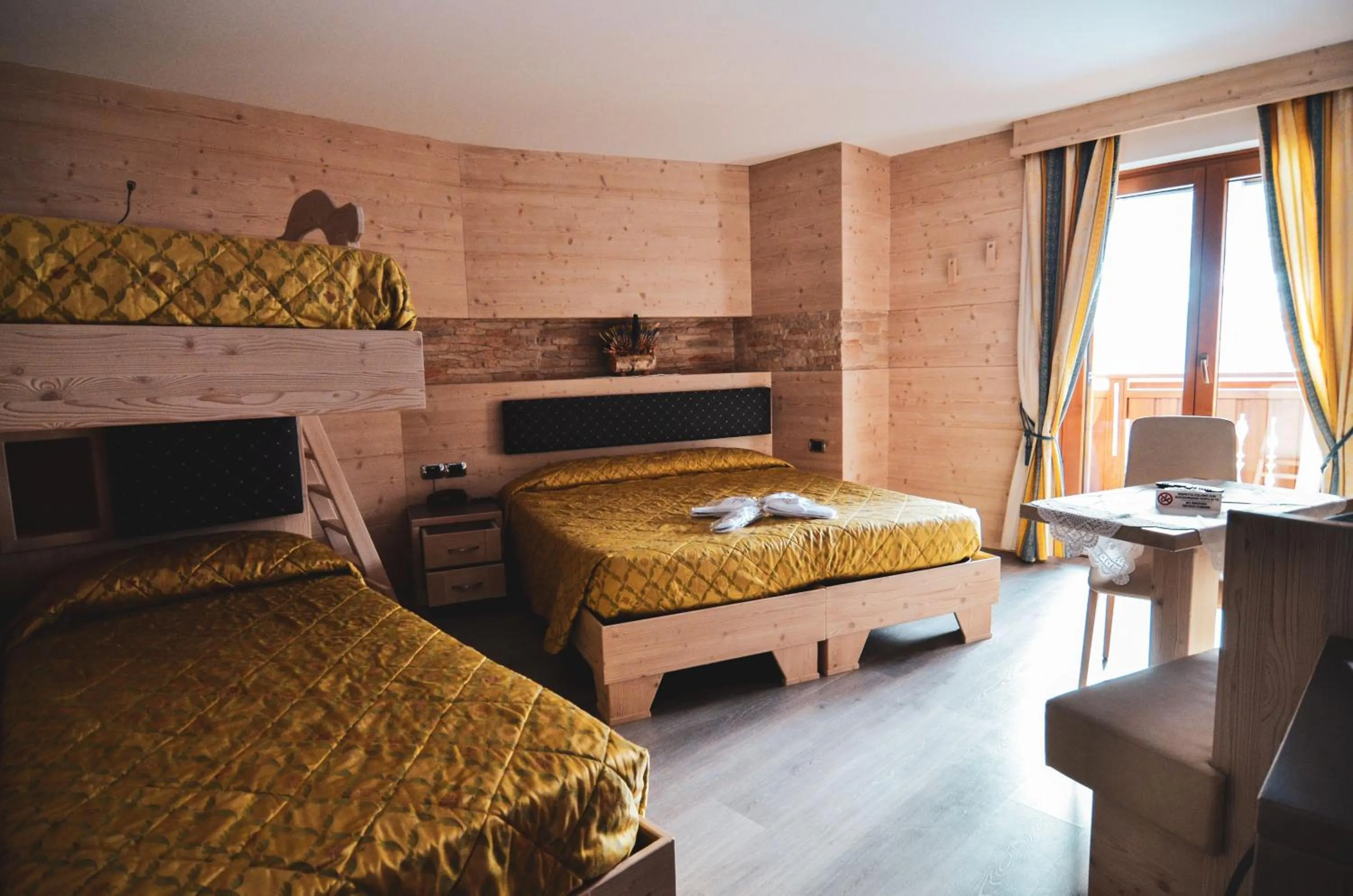 Bed in Hotel Cristallo