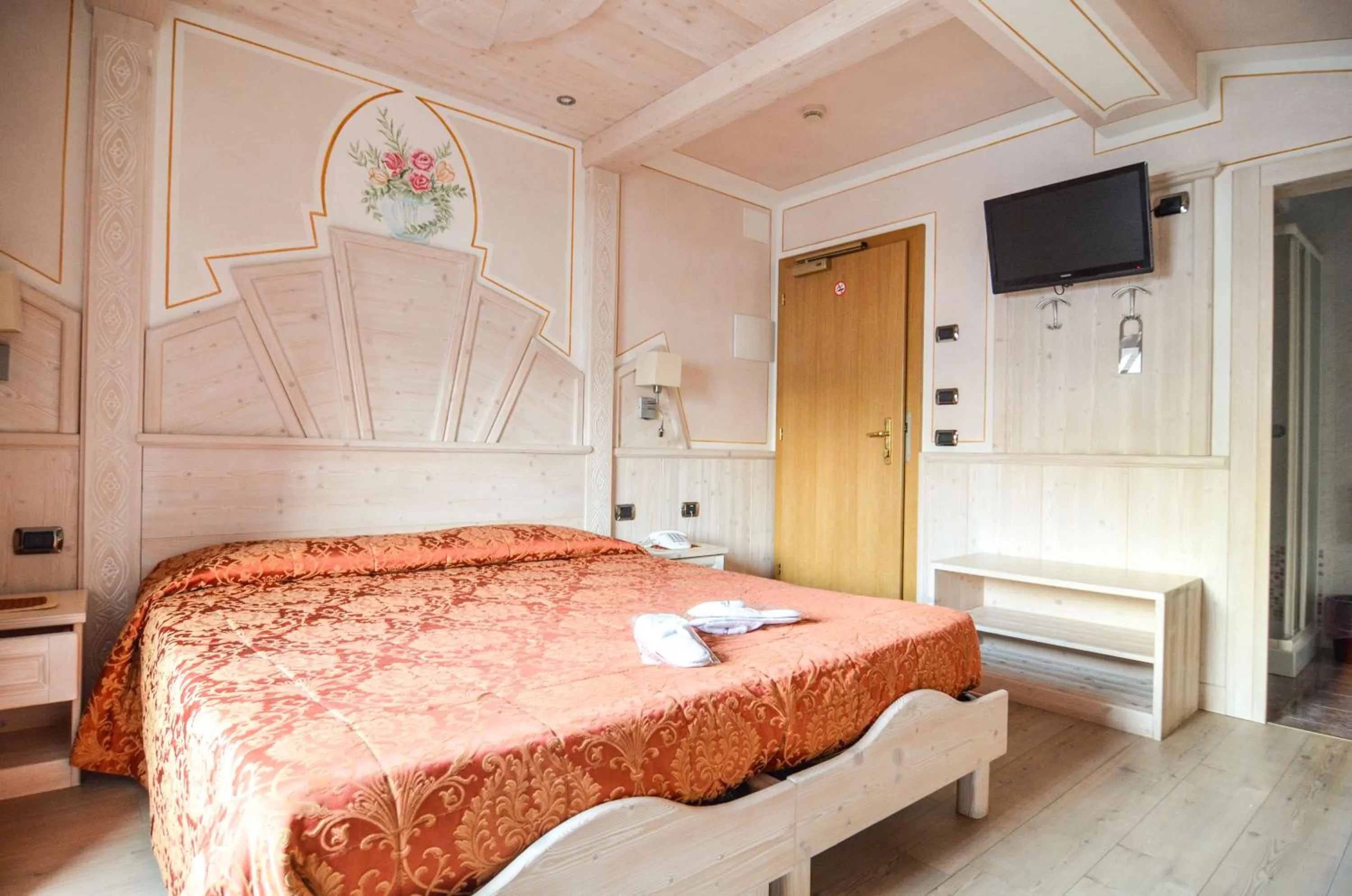 Bed in Hotel Cristallo