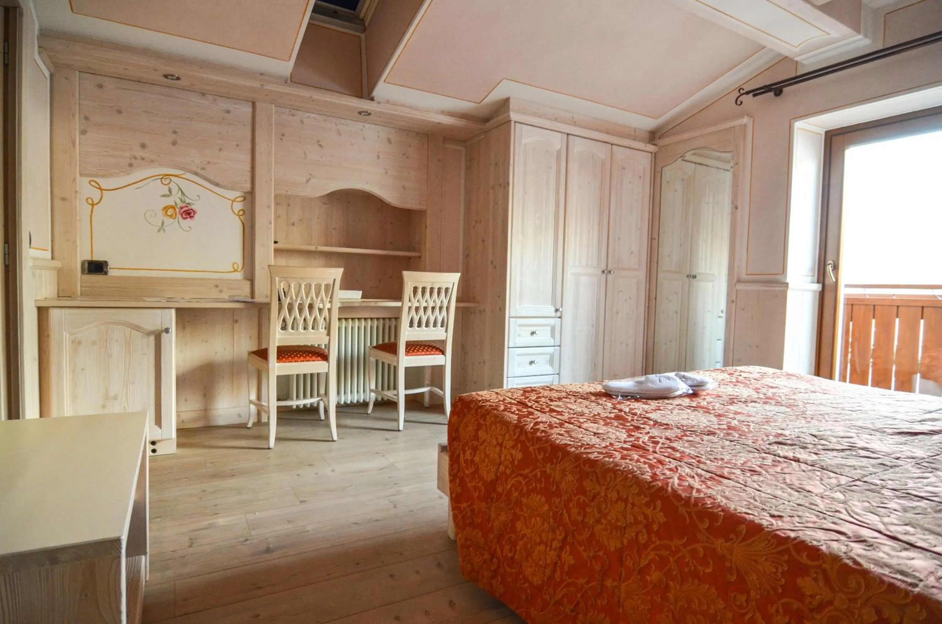 Bed in Hotel Cristallo