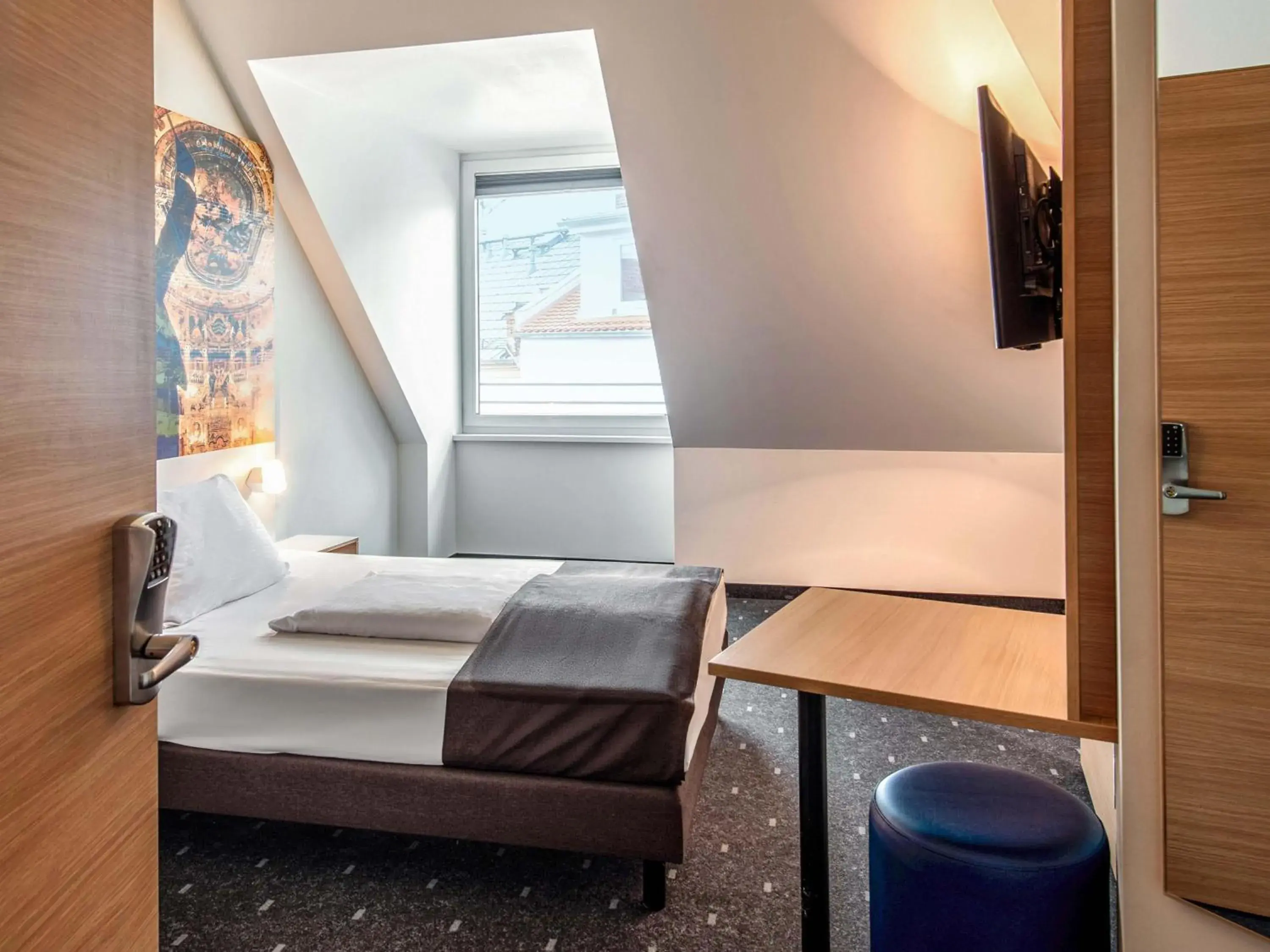 Photo of the whole room, Bed in B&B Hotel Bayreuth Photo of the whole room, Bed in B&B Hotel Bayreuth