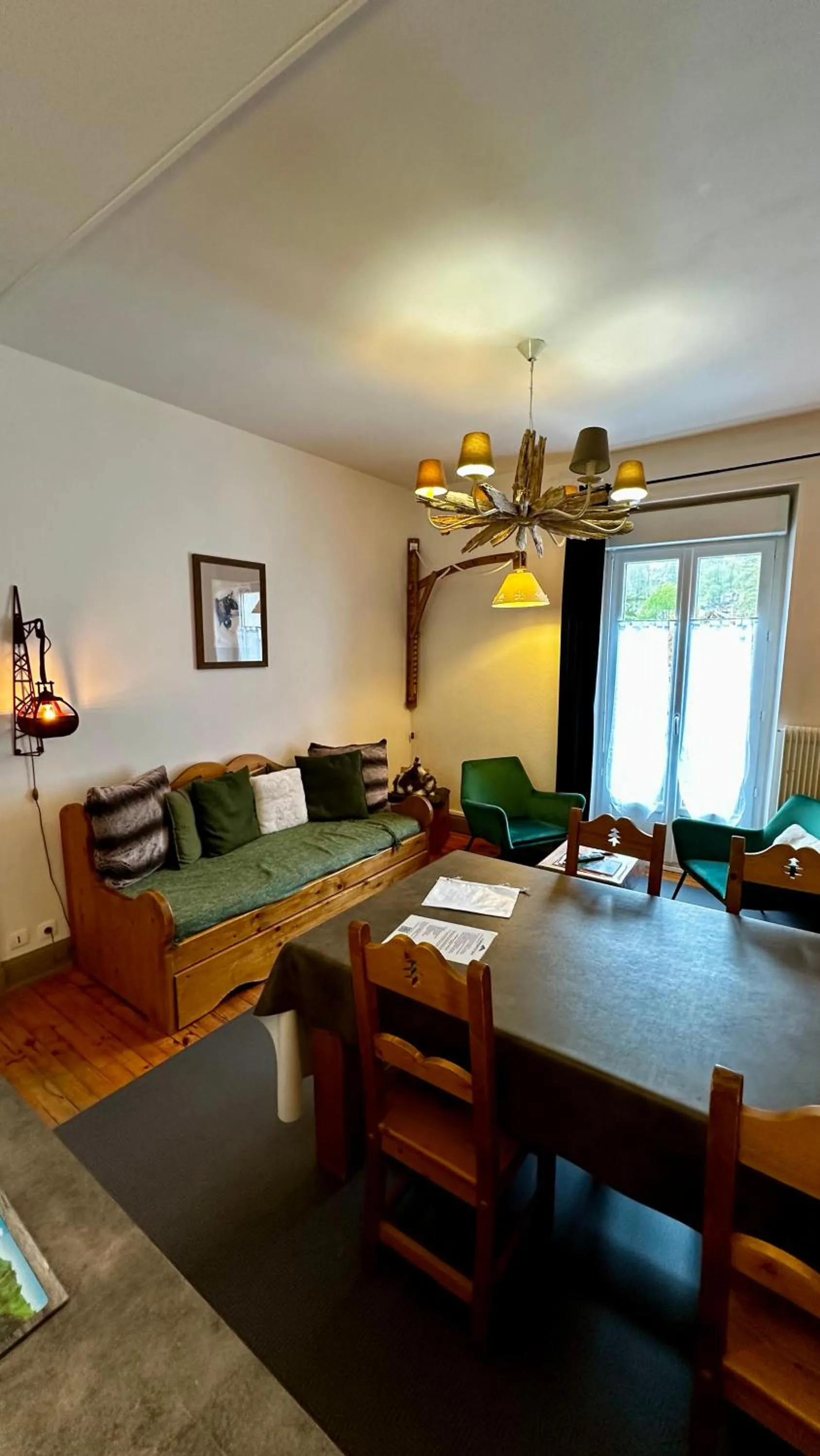 TV and multimedia in Les Montagnettes