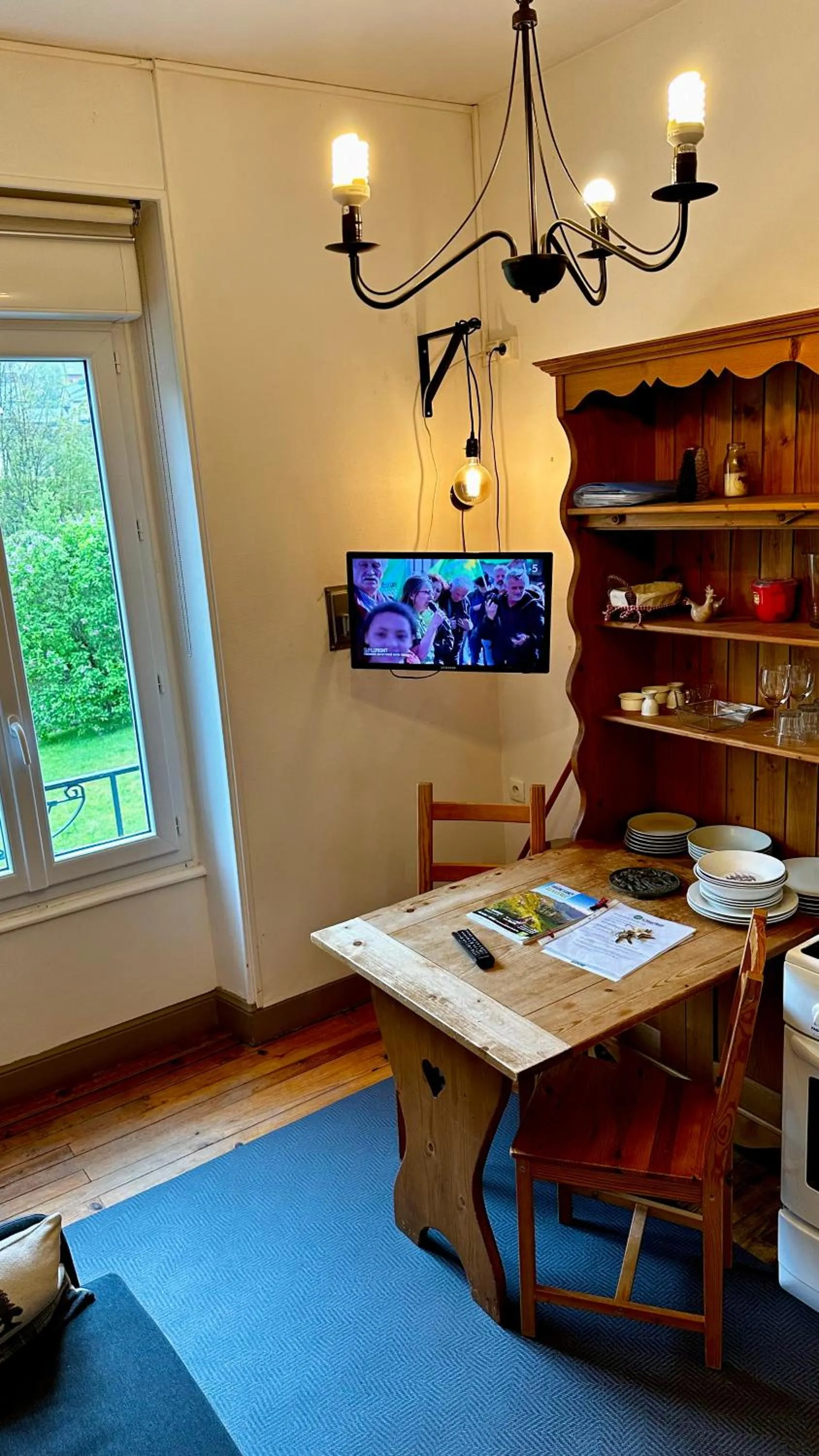 TV and multimedia in Les Montagnettes