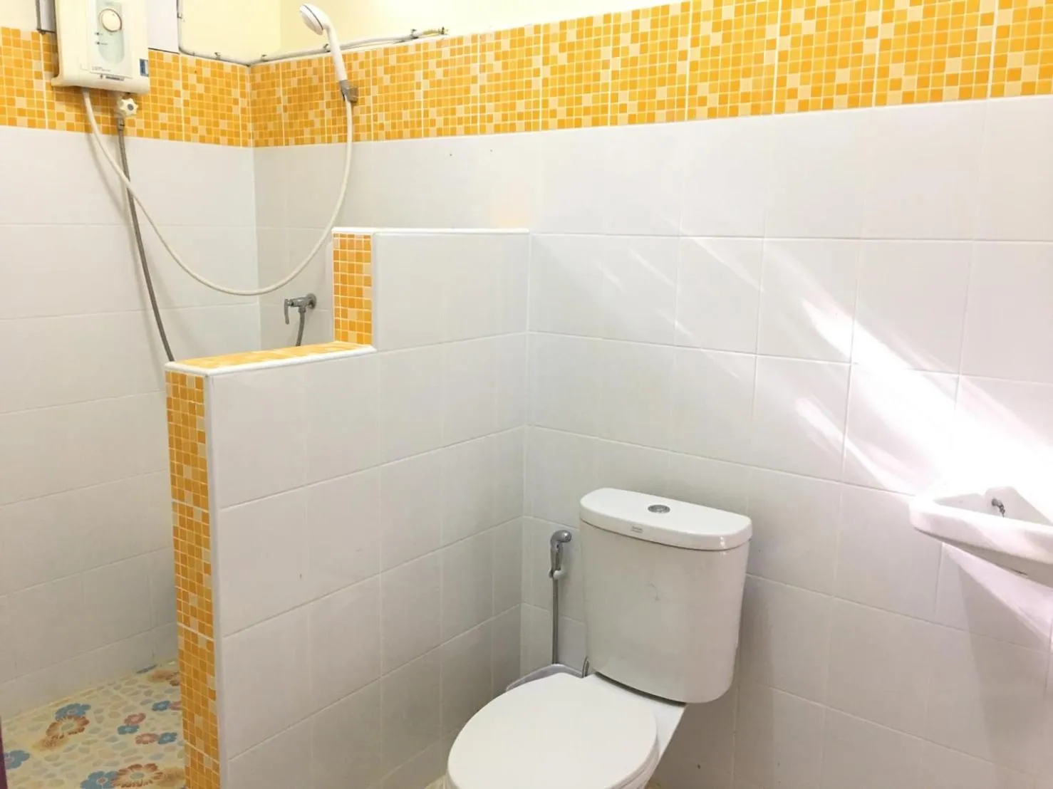 Bathroom in นาหินลาดรีสอร์ท Nahinlad Resort