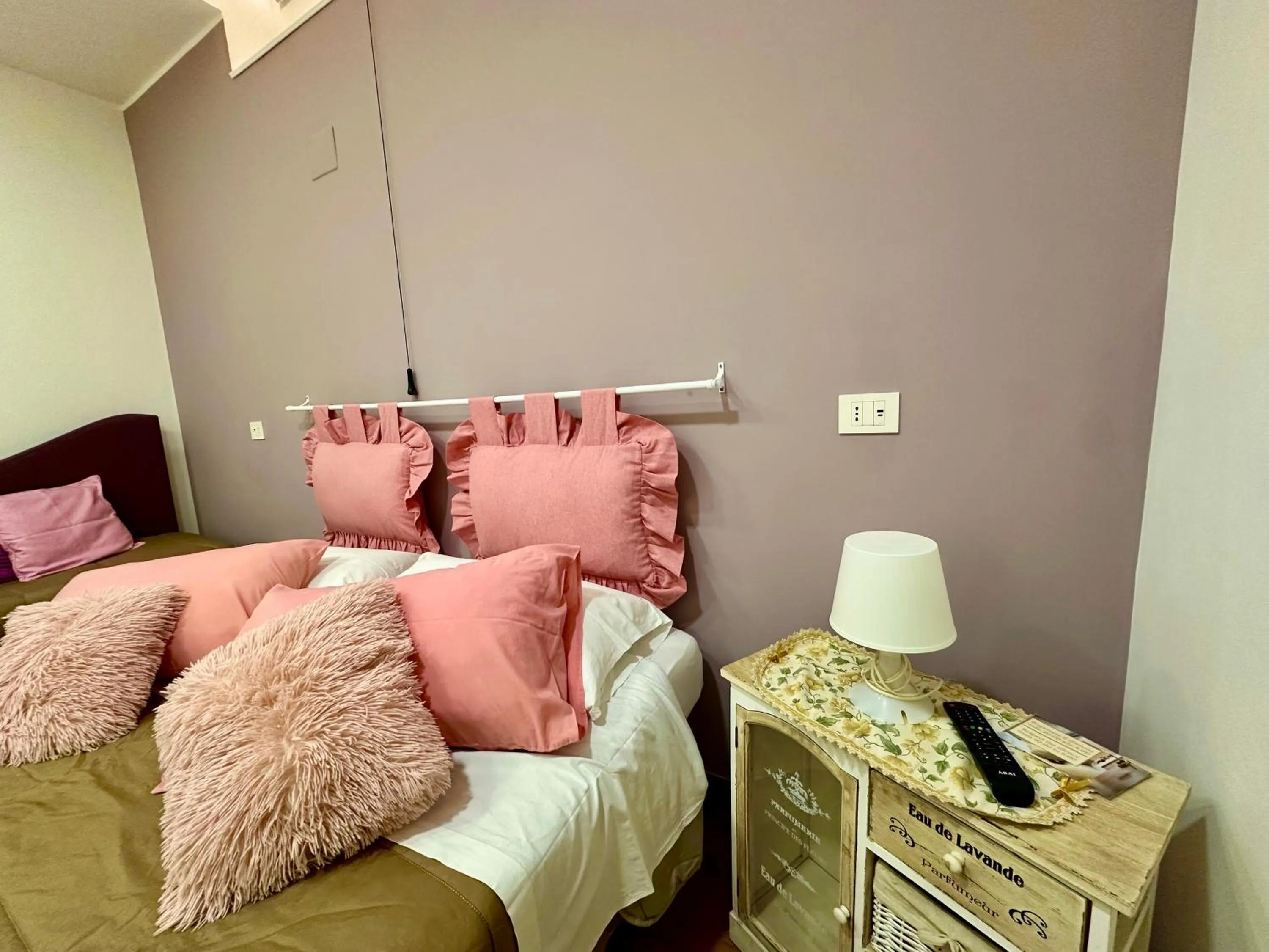 Bed in Sweet Dreams Napoli