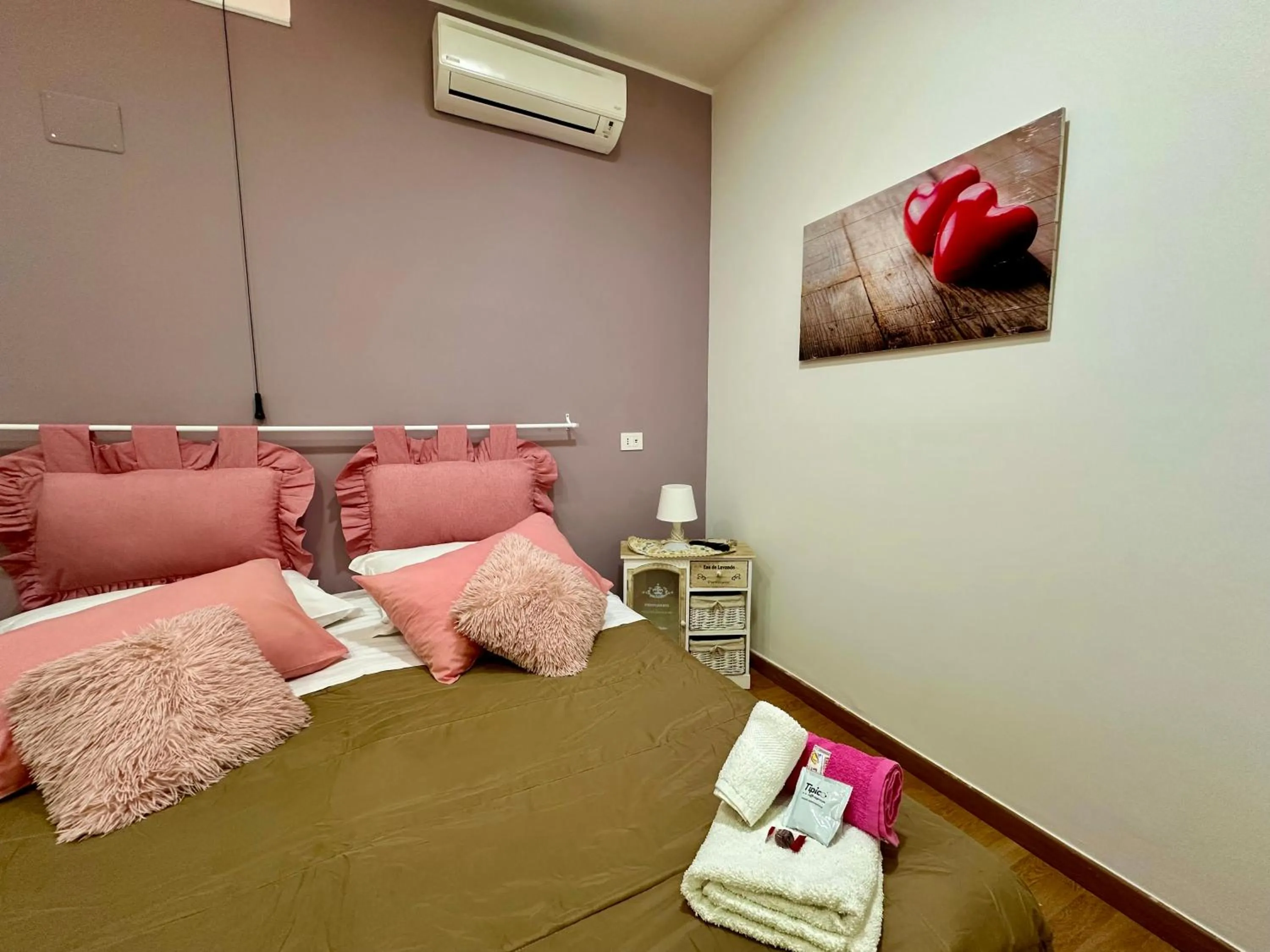 Bed in Sweet Dreams Napoli