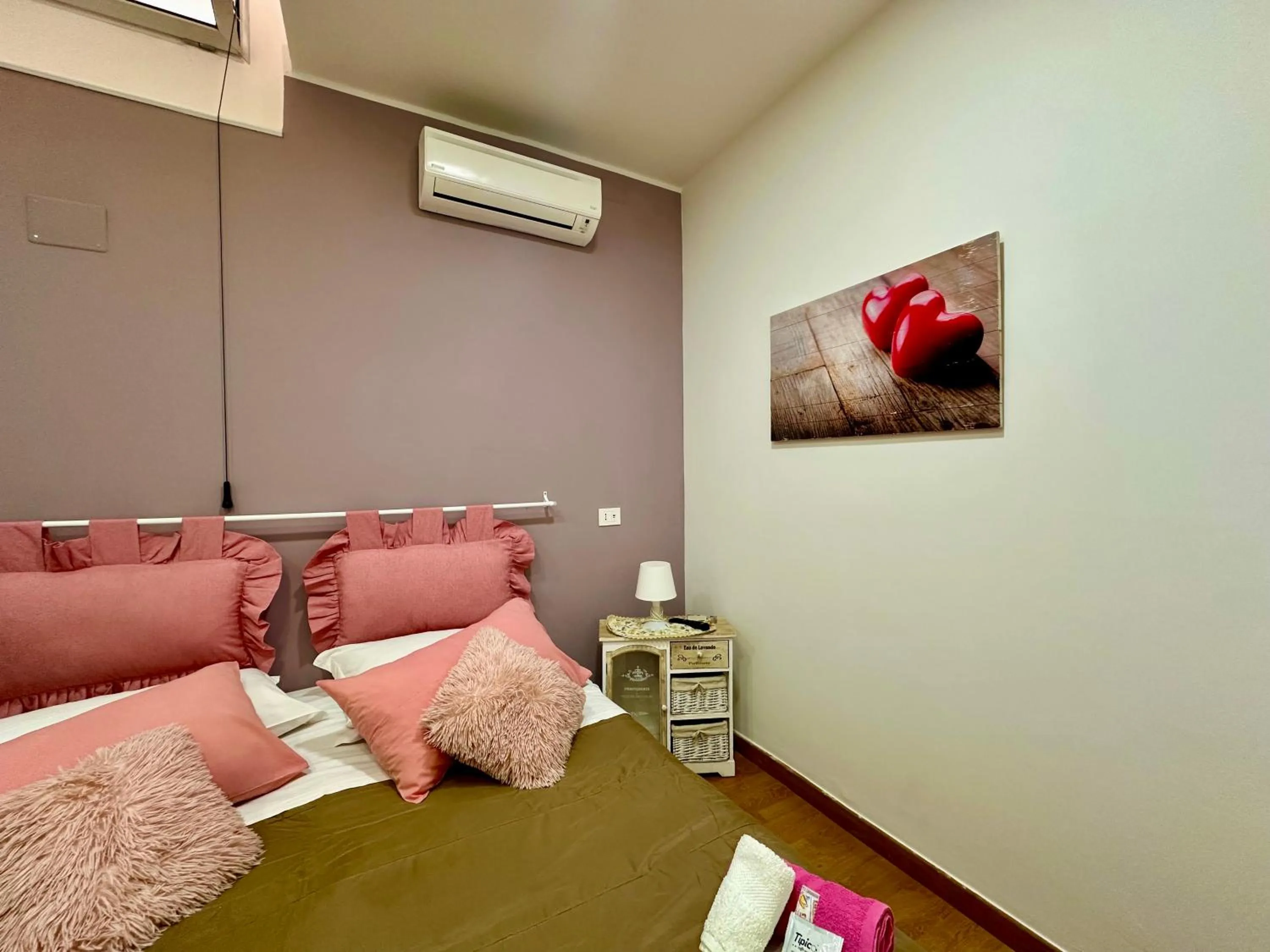 Bed in Sweet Dreams Napoli