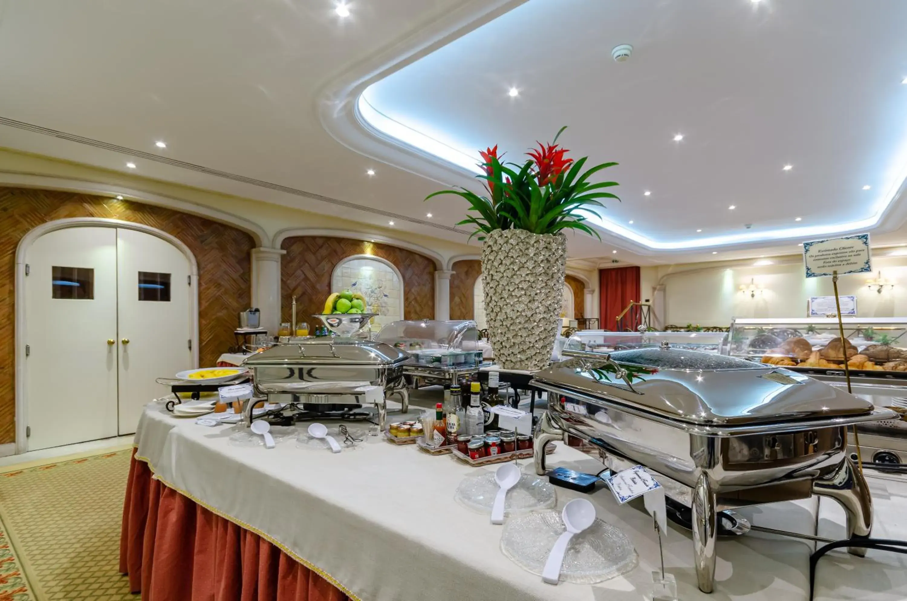 Restaurant/places to eat in Olissippo Lapa Palace – The Leading Hotels of the World Restaurant/places to eat in Olissippo Lapa Palace – The Leading Hotels of the World