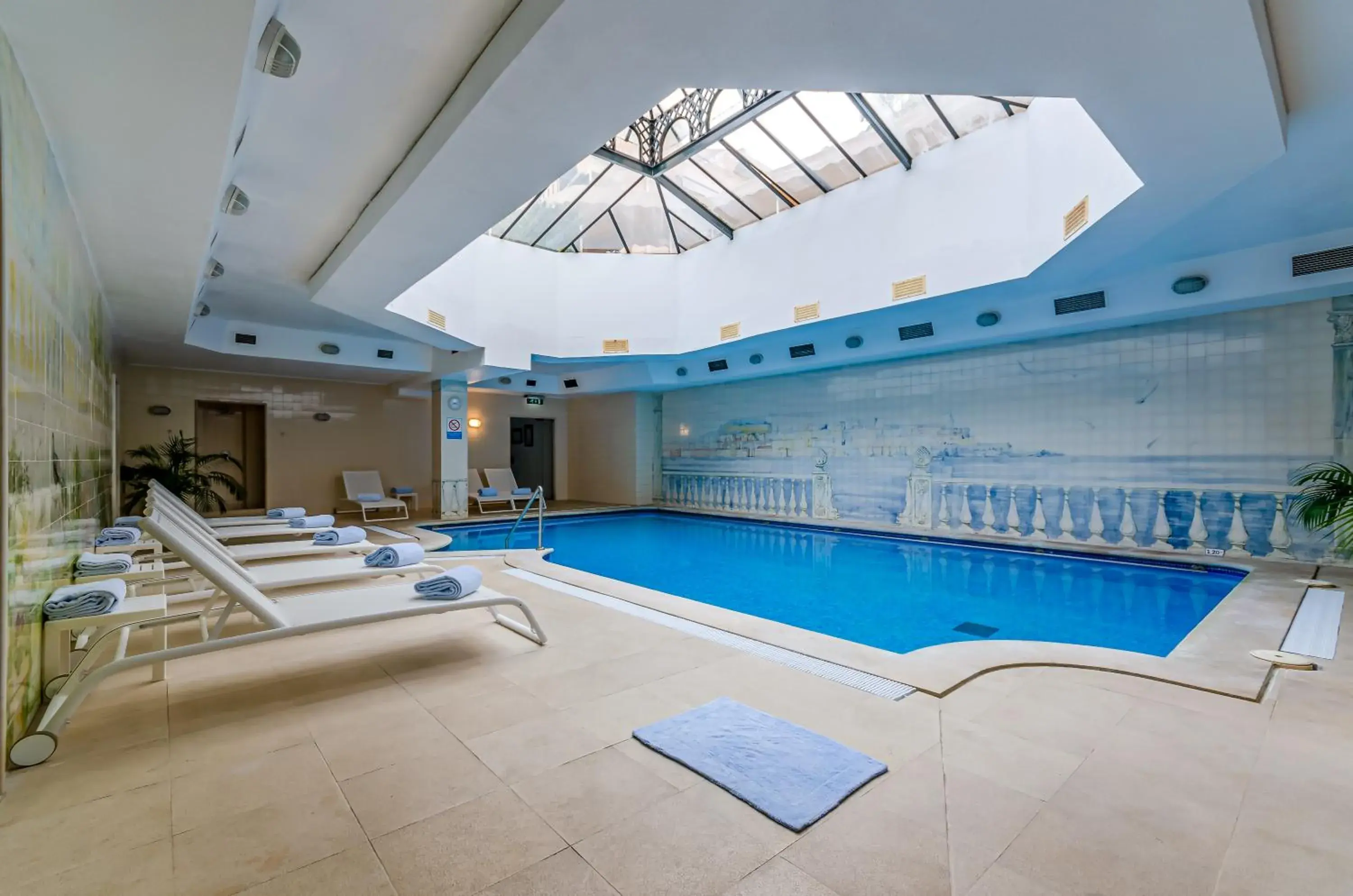 Spa and wellness centre/facilities in Olissippo Lapa Palace – The Leading Hotels of the World Spa and wellness centre/facilities in Olissippo Lapa Palace – The Leading Hotels of the World