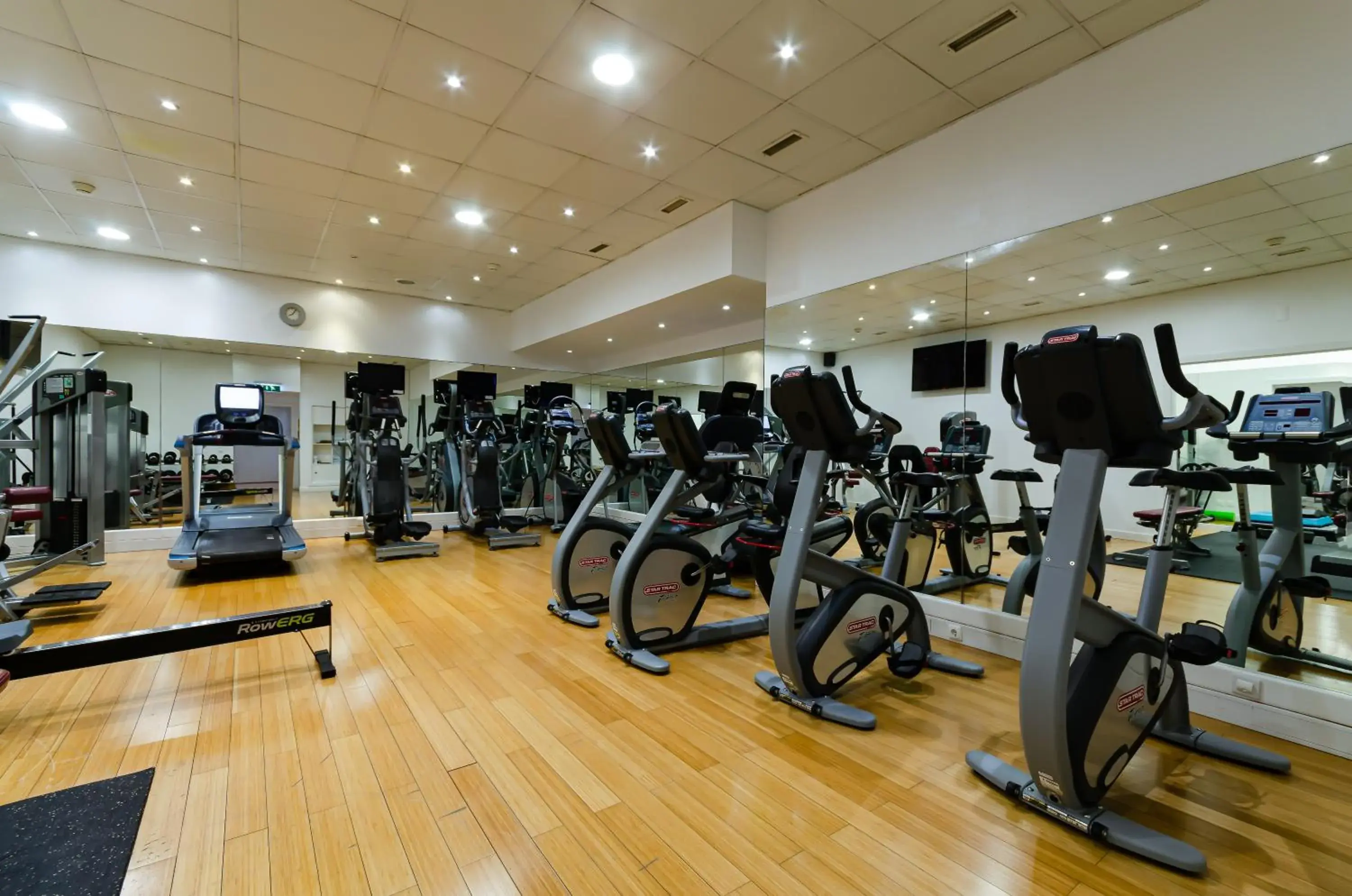 Fitness centre/facilities in Olissippo Lapa Palace – The Leading Hotels of the World Fitness centre/facilities in Olissippo Lapa Palace – The Leading Hotels of the World