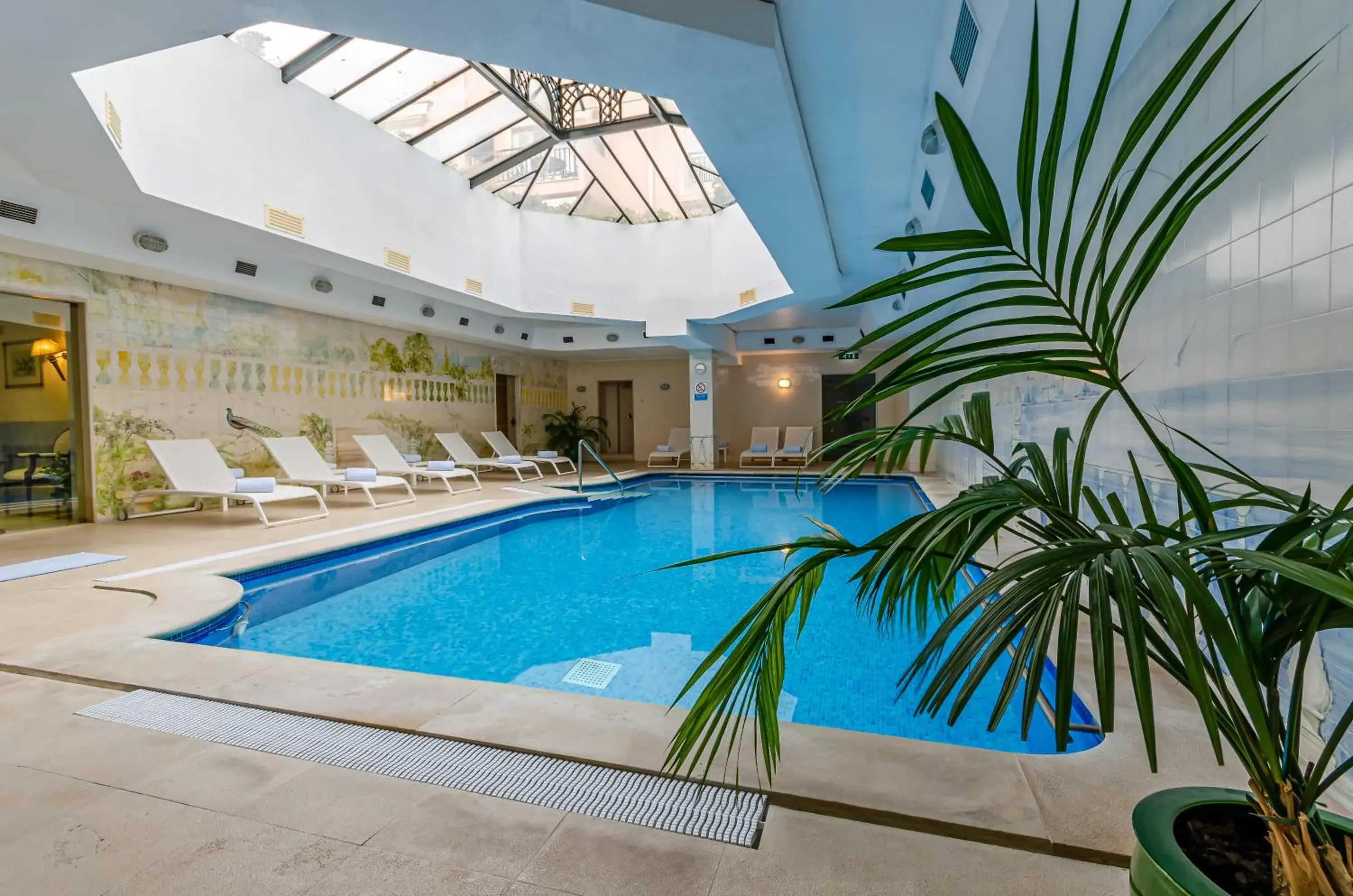 Spa and wellness centre/facilities in Olissippo Lapa Palace – The Leading Hotels of the World Spa and wellness centre/facilities in Olissippo Lapa Palace – The Leading Hotels of the World