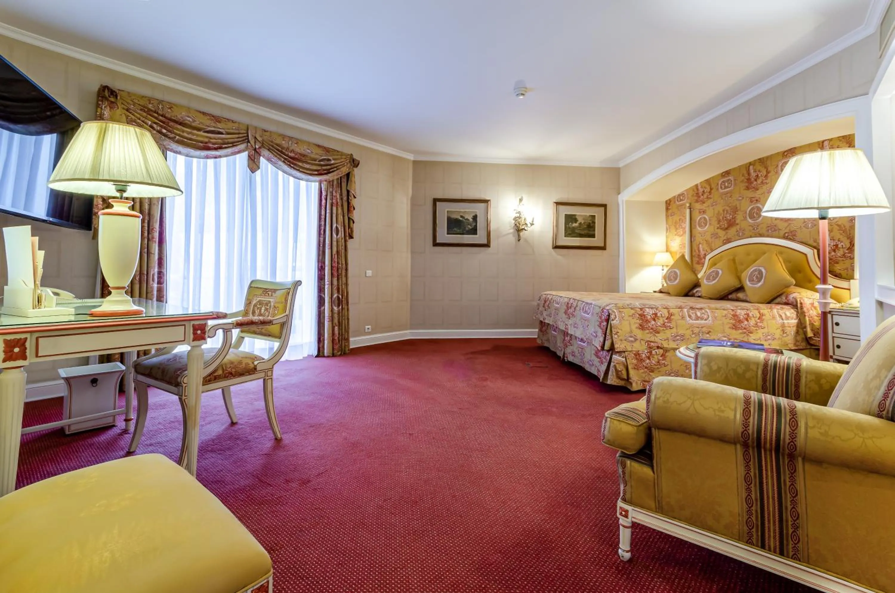 Bedroom in Olissippo Lapa Palace – The Leading Hotels of the World