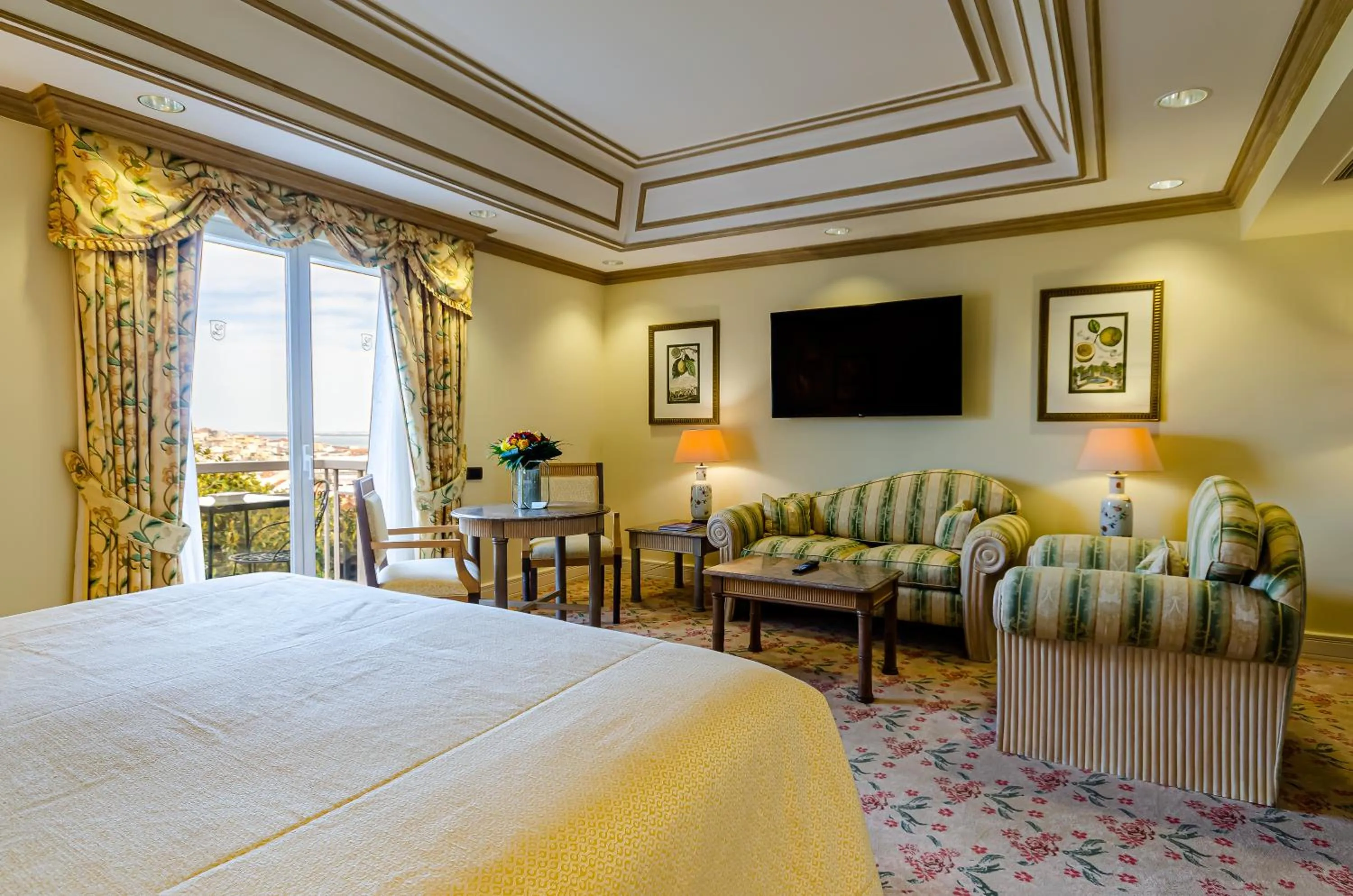 Bedroom, Bed in Olissippo Lapa Palace – The Leading Hotels of the World