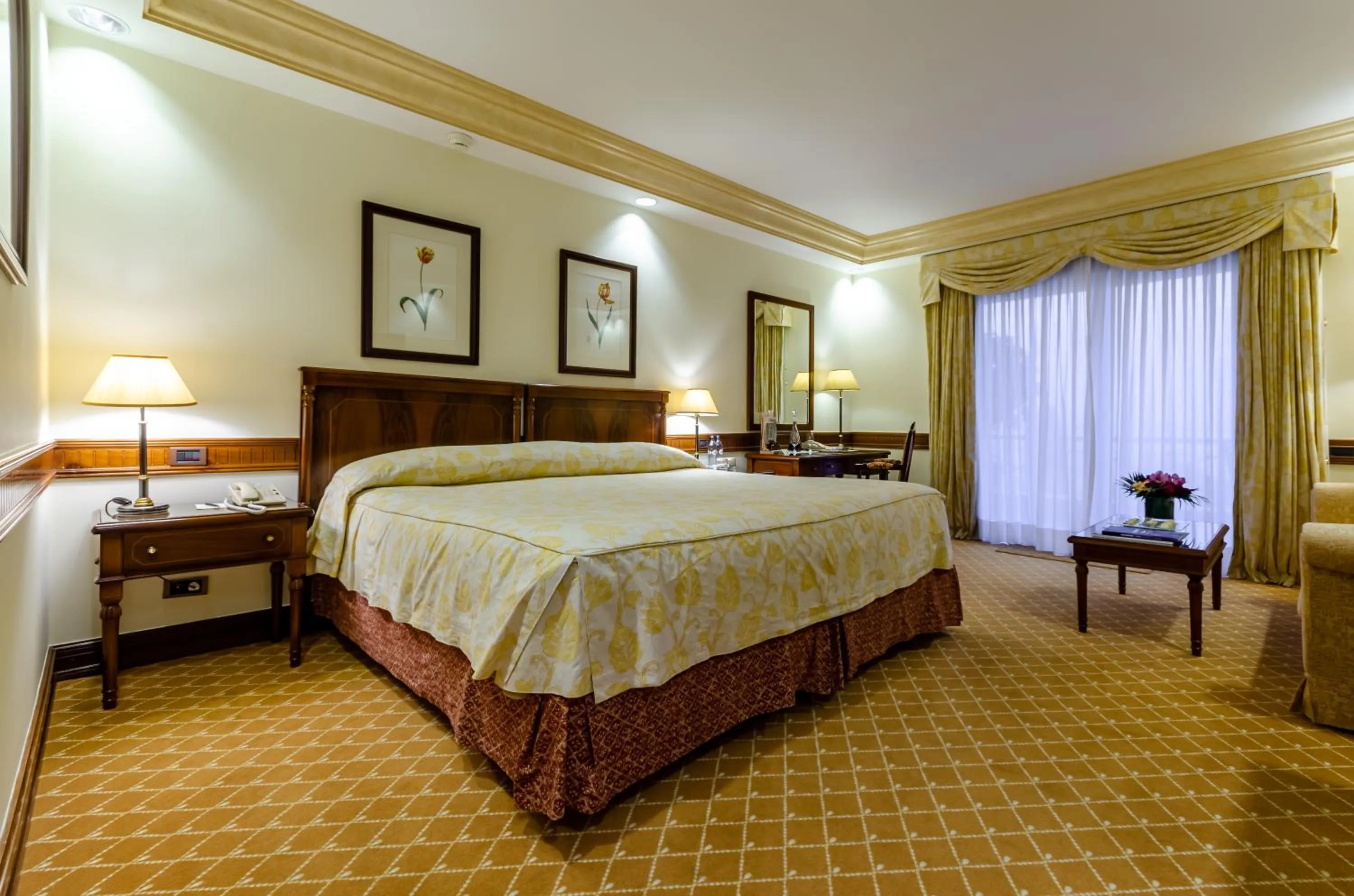 Bedroom, Bed in Olissippo Lapa Palace – The Leading Hotels of the World