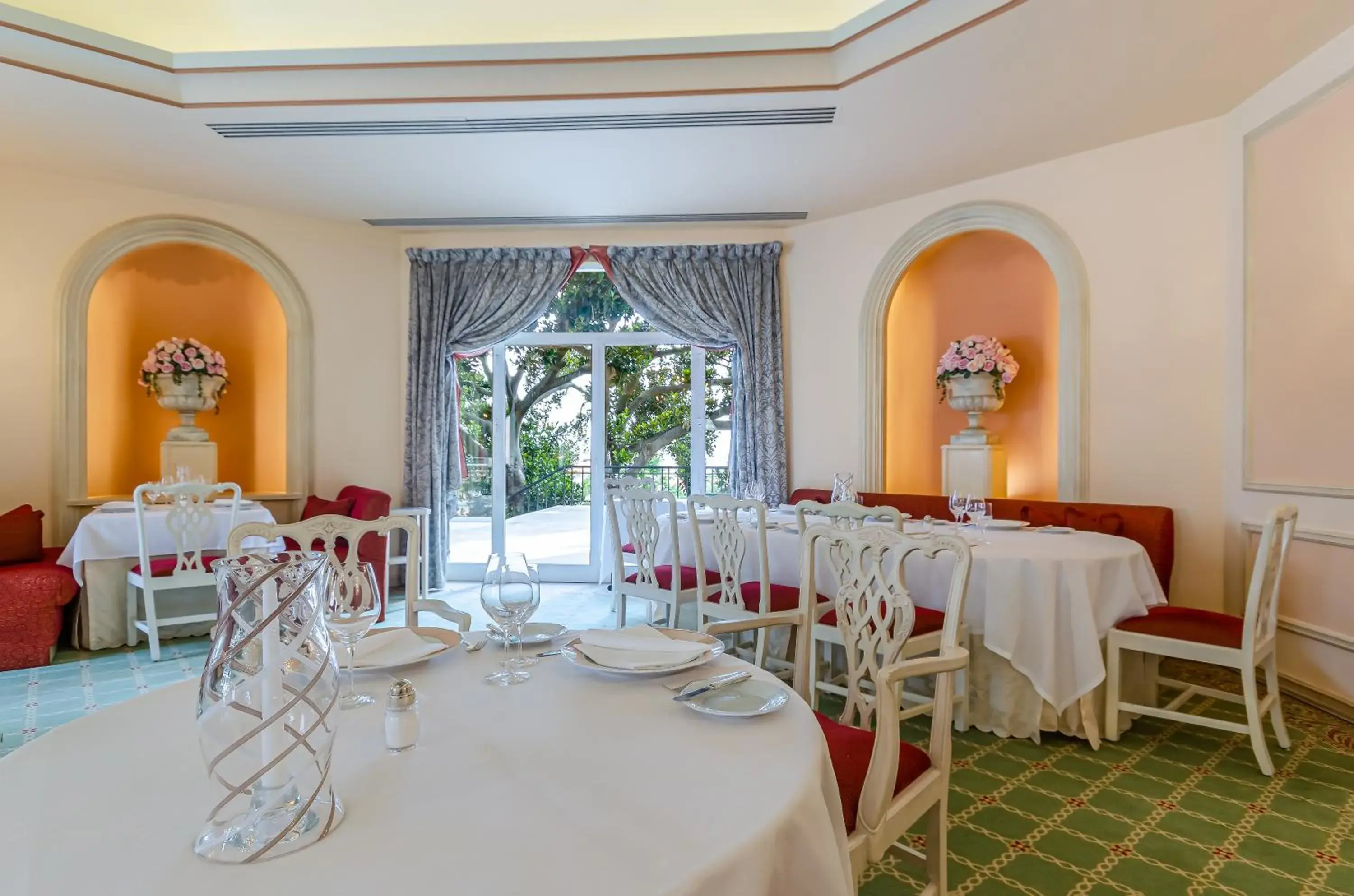 Restaurant/places to eat in Olissippo Lapa Palace – The Leading Hotels of the World Restaurant/places to eat in Olissippo Lapa Palace – The Leading Hotels of the World