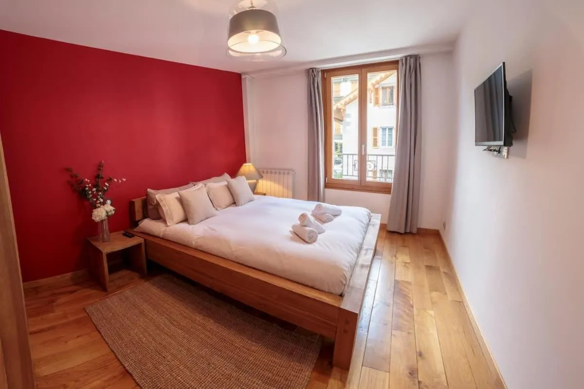 Bed in Paccard: Residence Le Lutetia