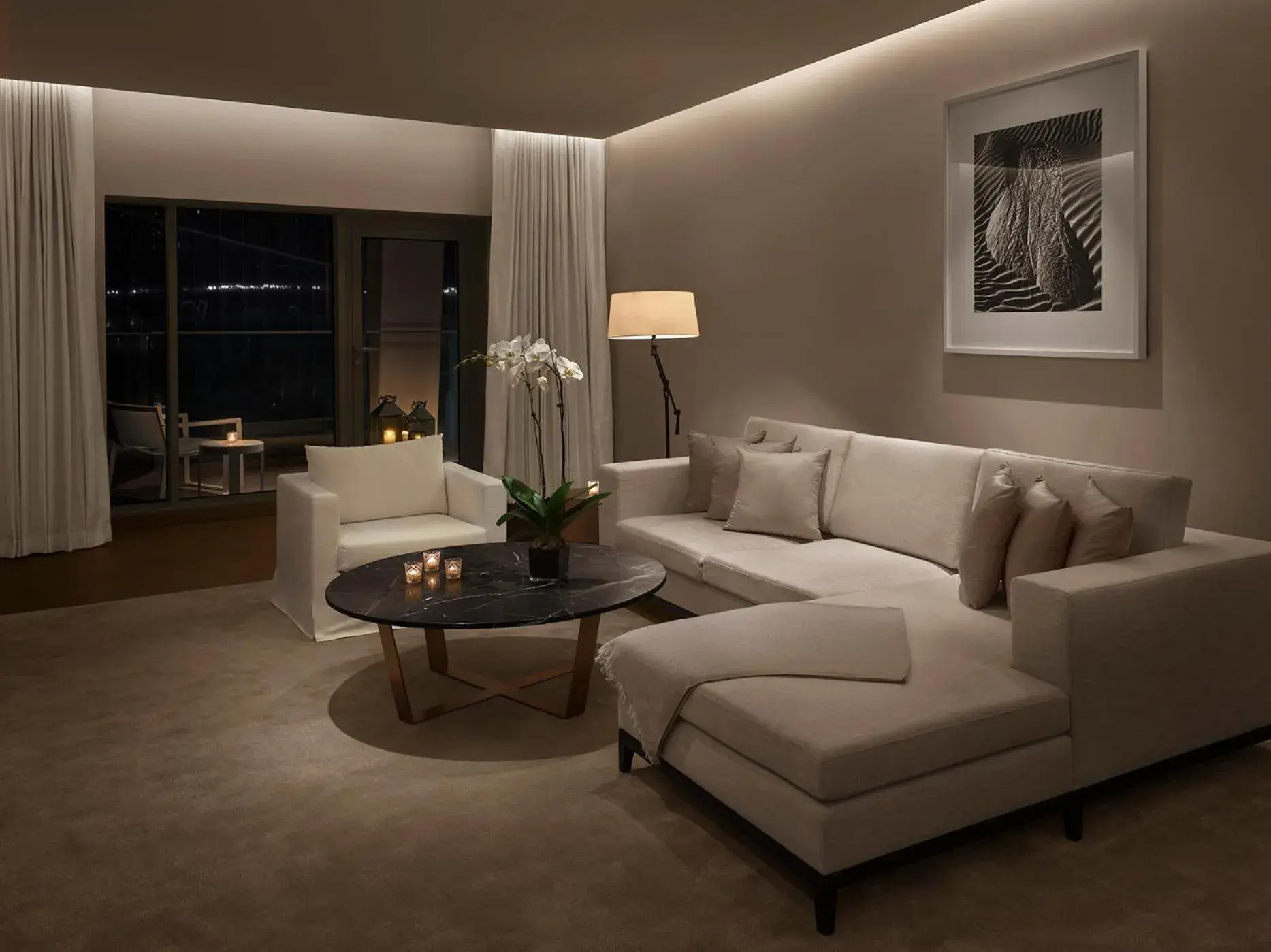 Suite with Marina View in The Abu Dhabi EDITION Suite with Marina View in The Abu Dhabi EDITION