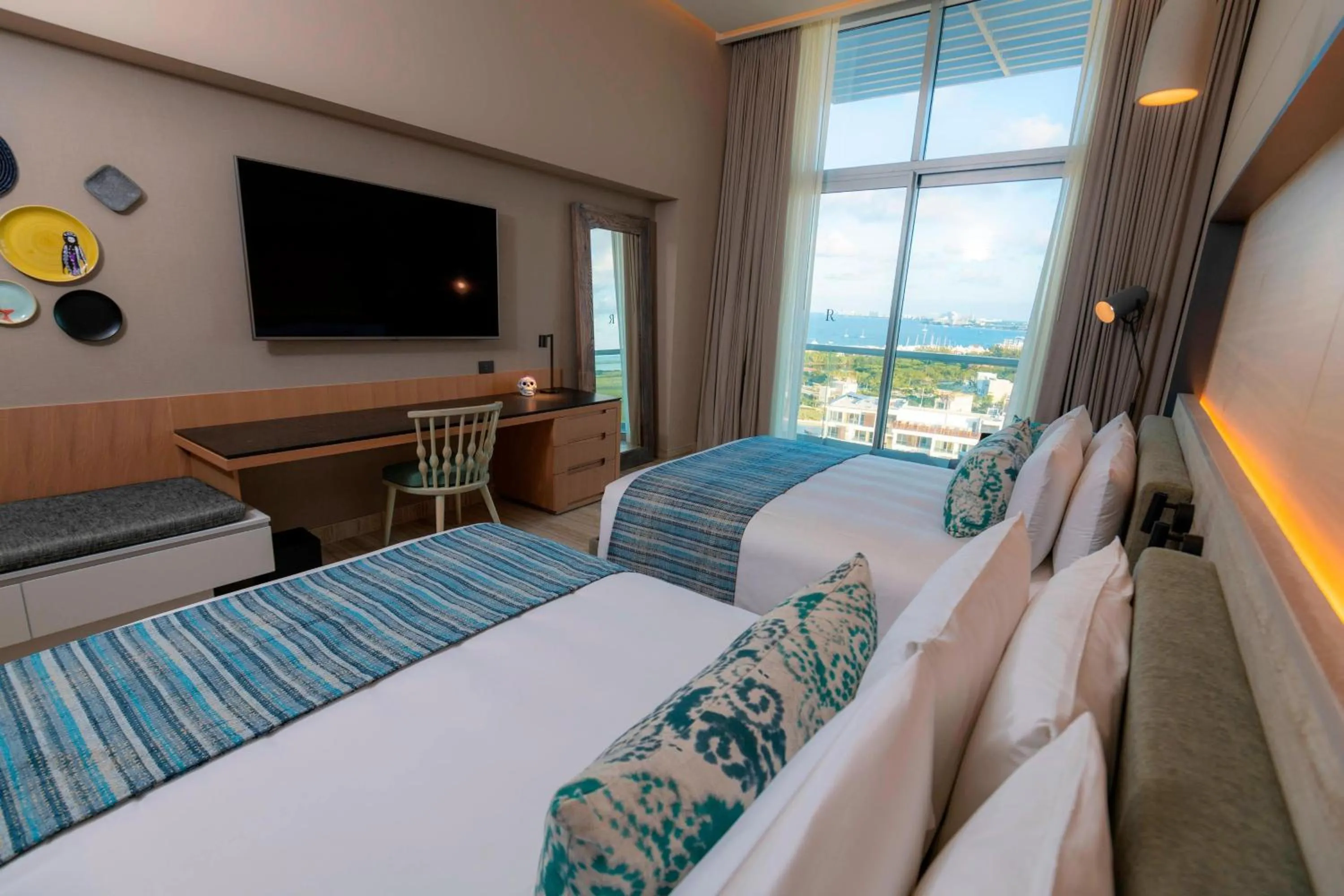 Photo of the whole room, Bed in Renaissance Cancun Resort & Marina