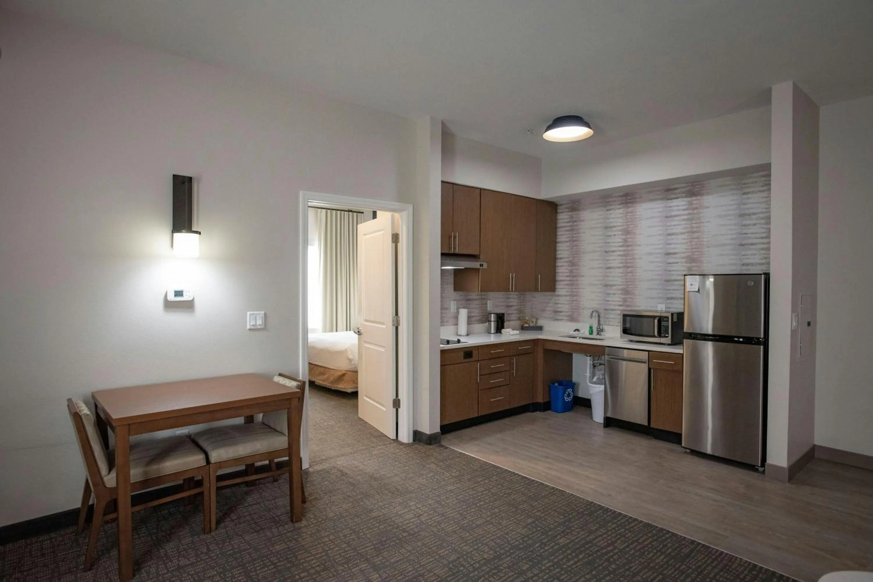 Kitchen or kitchenette in Residence Inn by Marriott Pensacola Airport/Medical Center