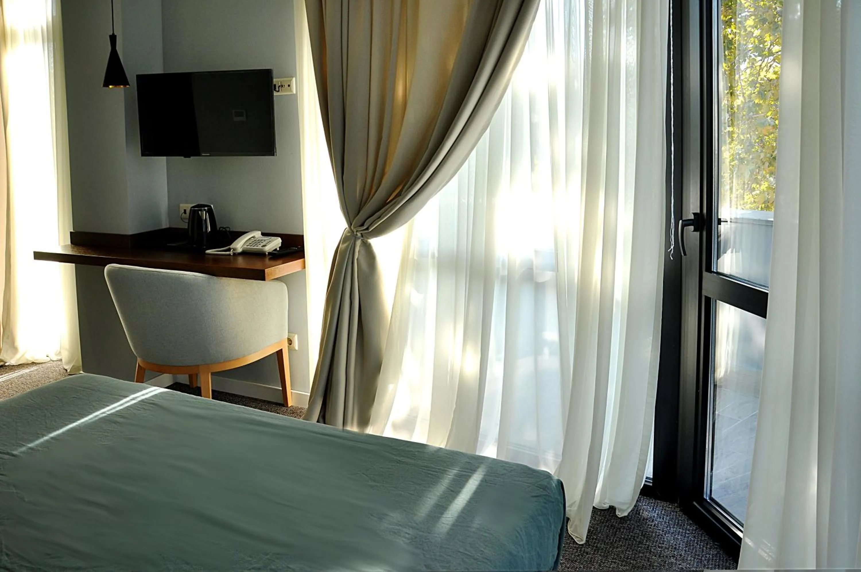 Bedroom, Bed in River View Hotel Tbilisi