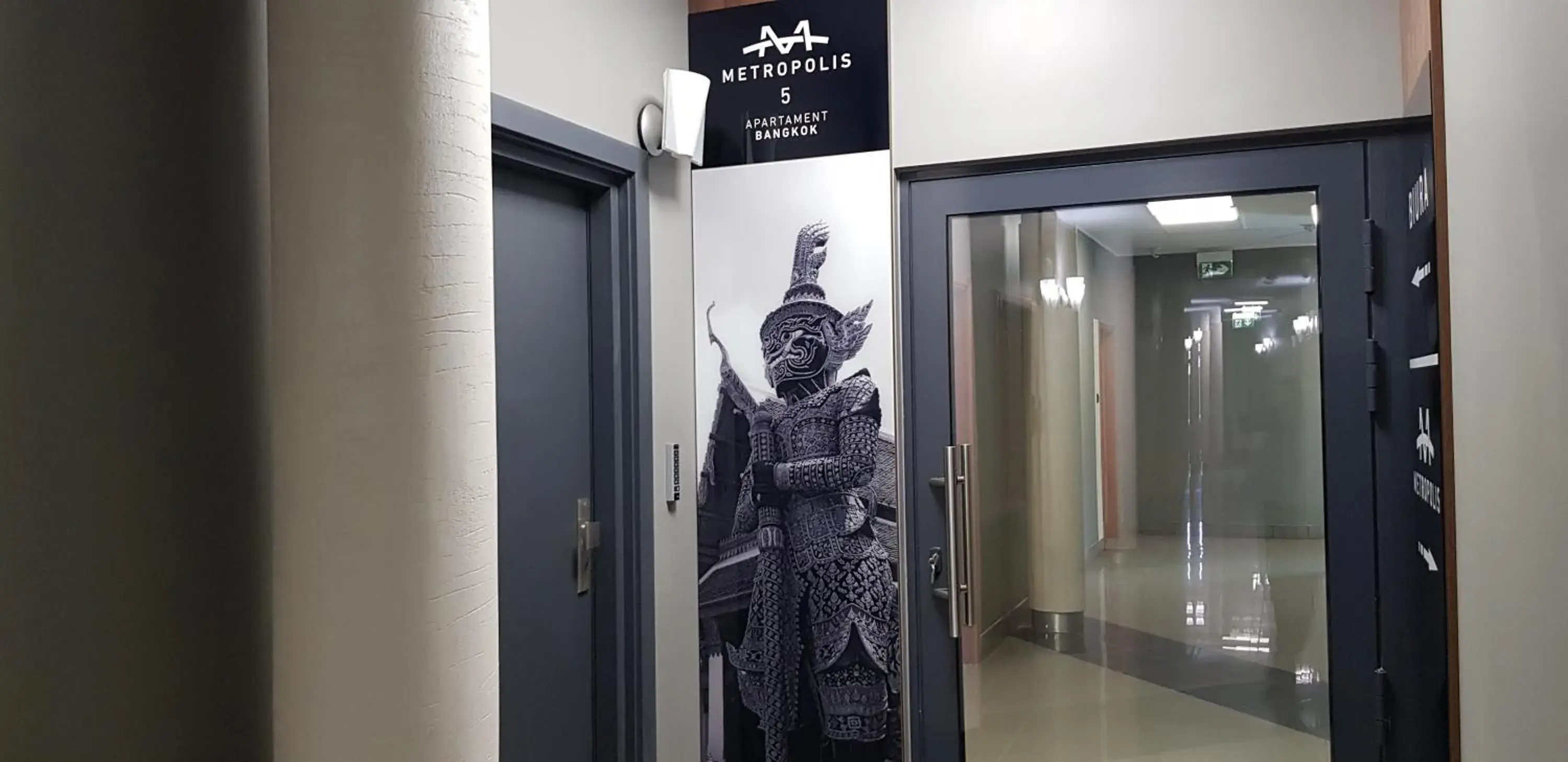 Superior Double Room in Metropolis Apartamenty Centrum Superior Double Room in Metropolis Apartamenty Centrum