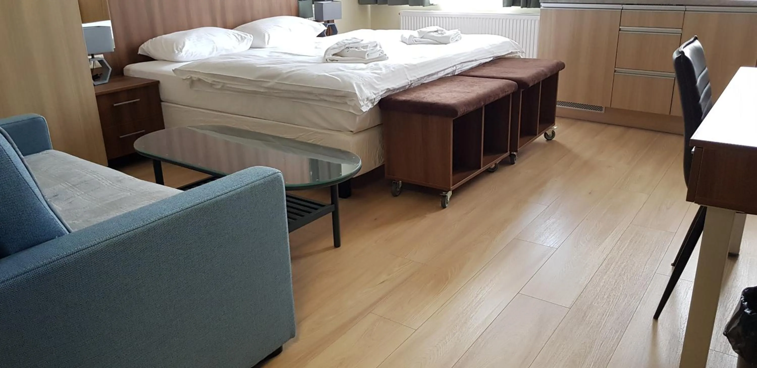 Bedroom, Bed in Metropolis Apartamenty Centrum