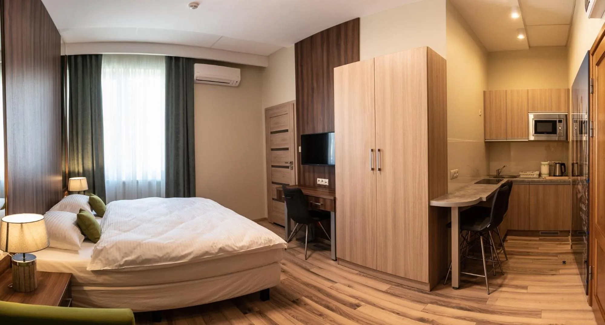 Bed in Metropolis Apartamenty Centrum