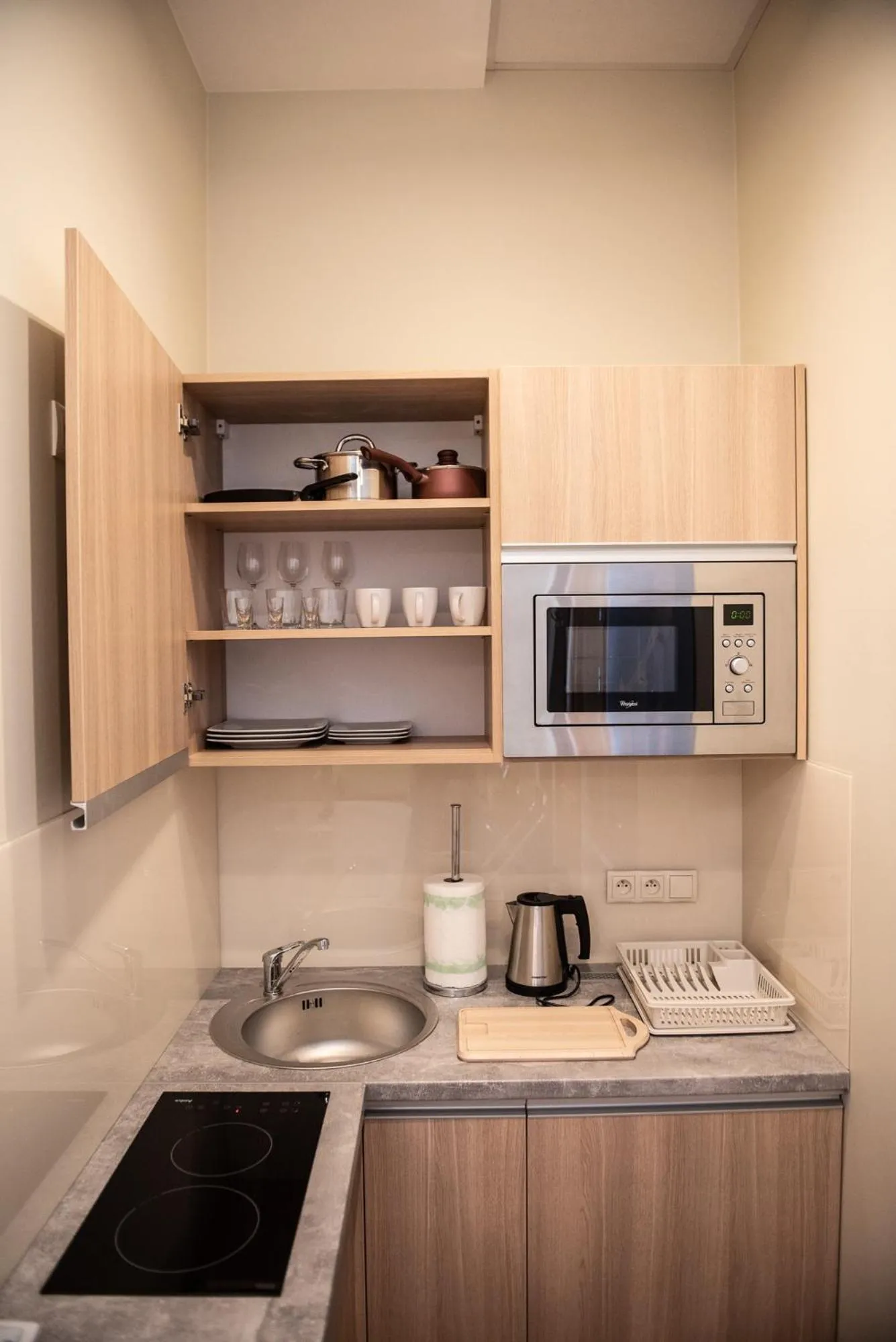 Kitchen or kitchenette in Metropolis Apartamenty Centrum