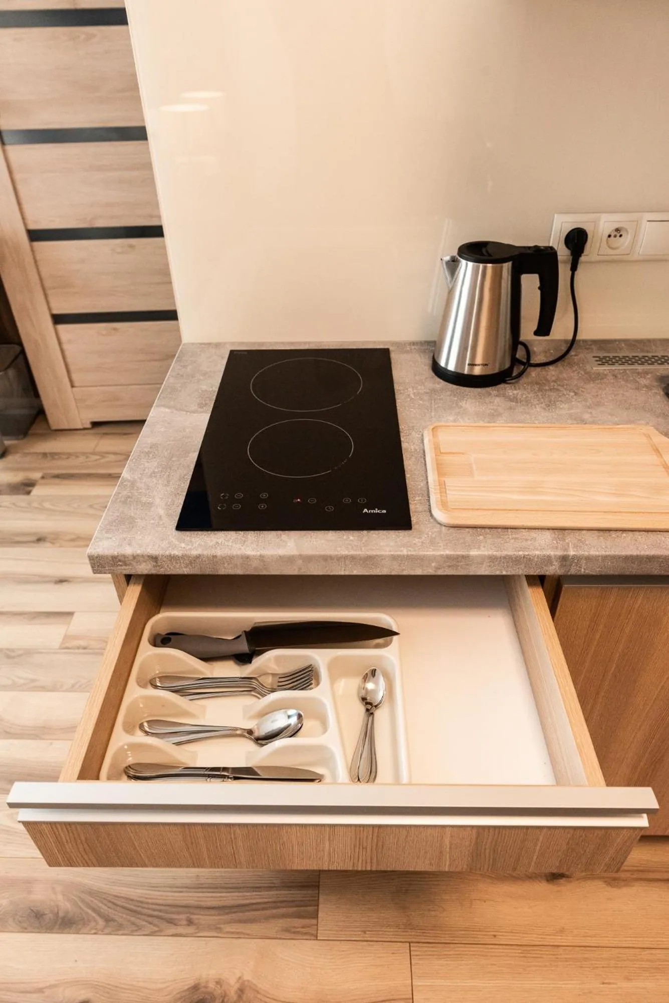 Kitchen or kitchenette in Metropolis Apartamenty Centrum