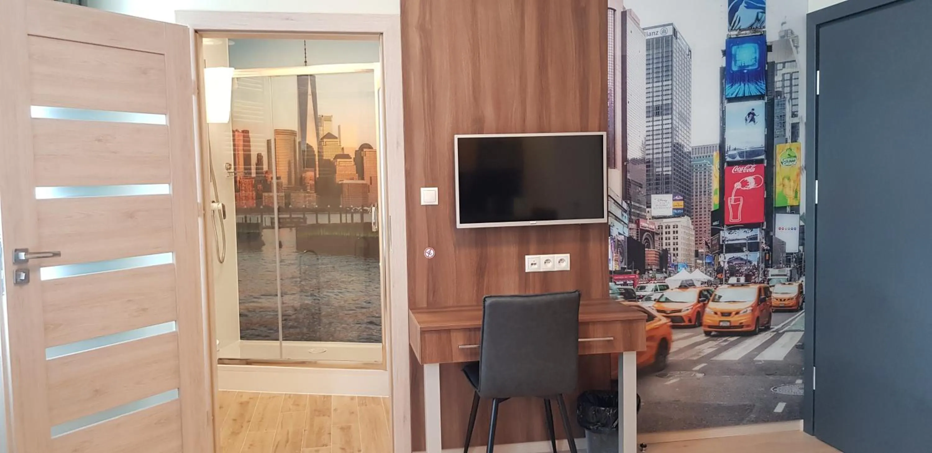 TV and multimedia in Metropolis Apartamenty Centrum