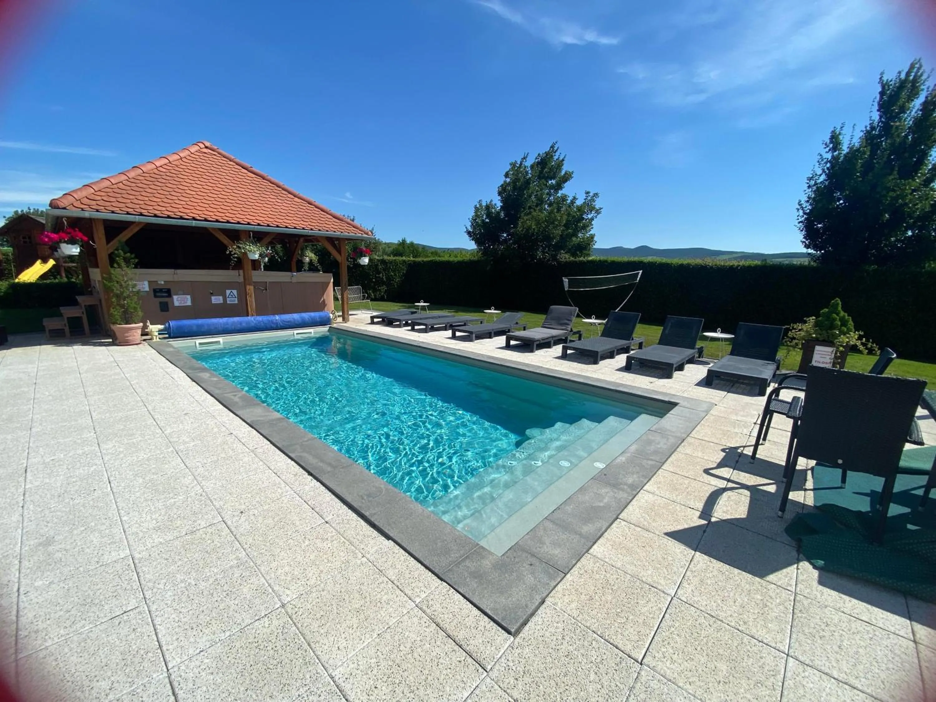 Garden in Angyal Borászat és Panzió