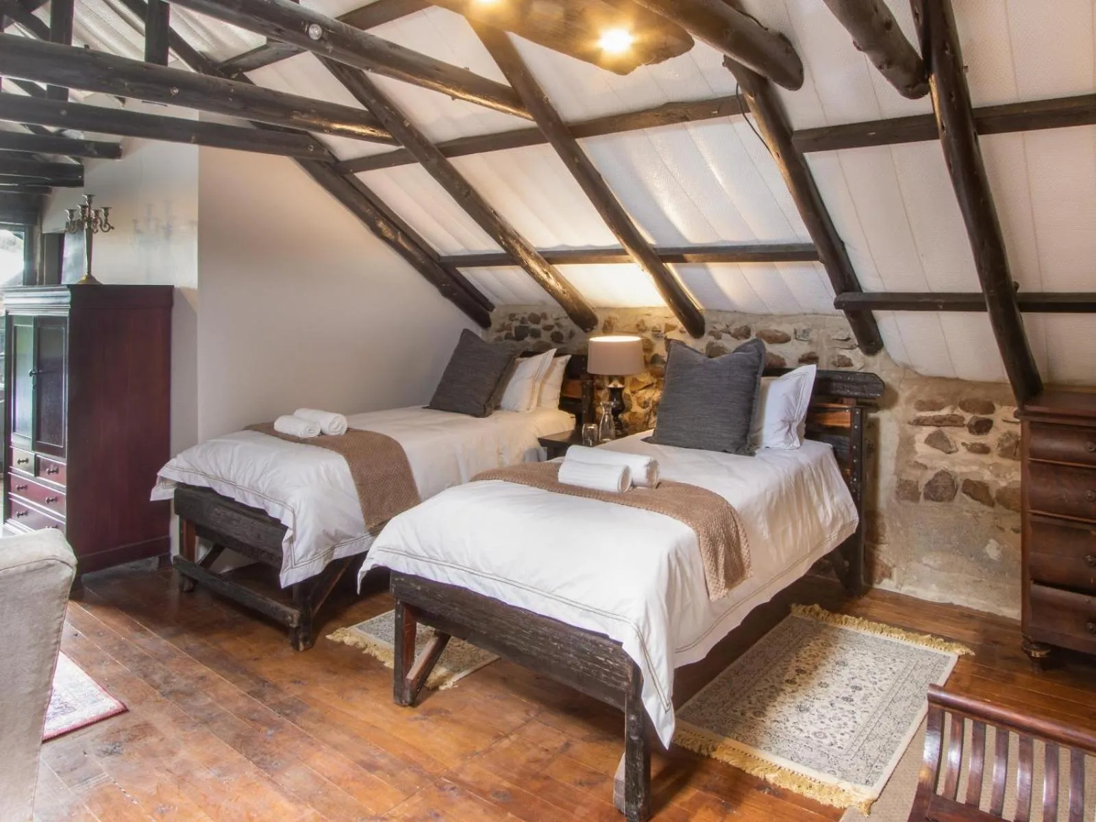 Photo of the whole room, Bed in Flitwick Ranch