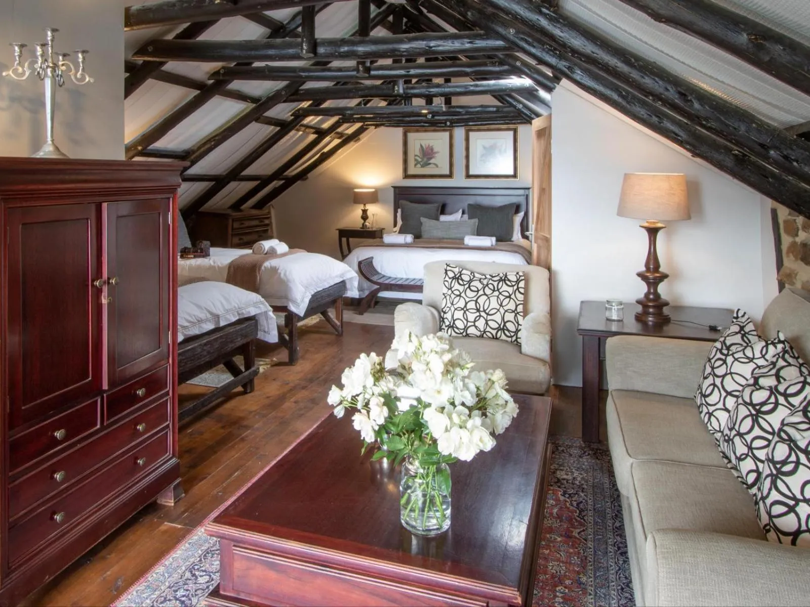 Photo of the whole room, Bed in Flitwick Ranch