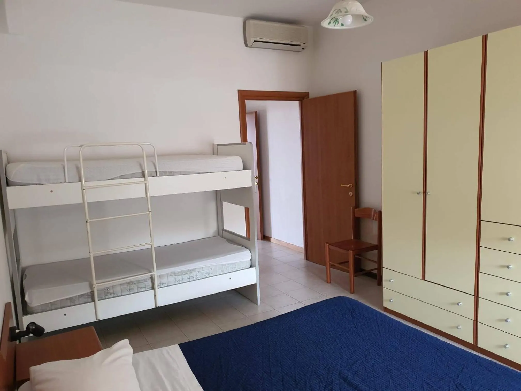 Bed in Villaggio Hotel Club La Pace