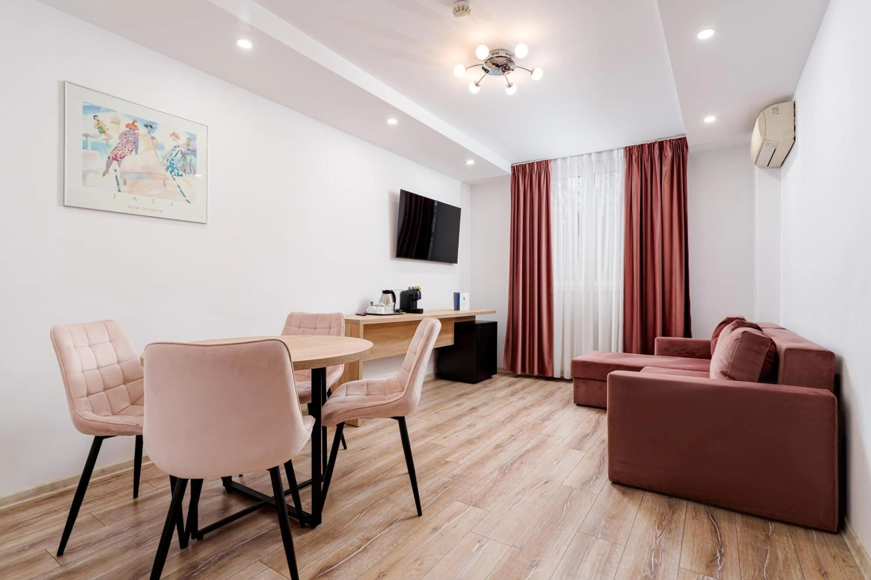 TV and multimedia in Hotel Minerva