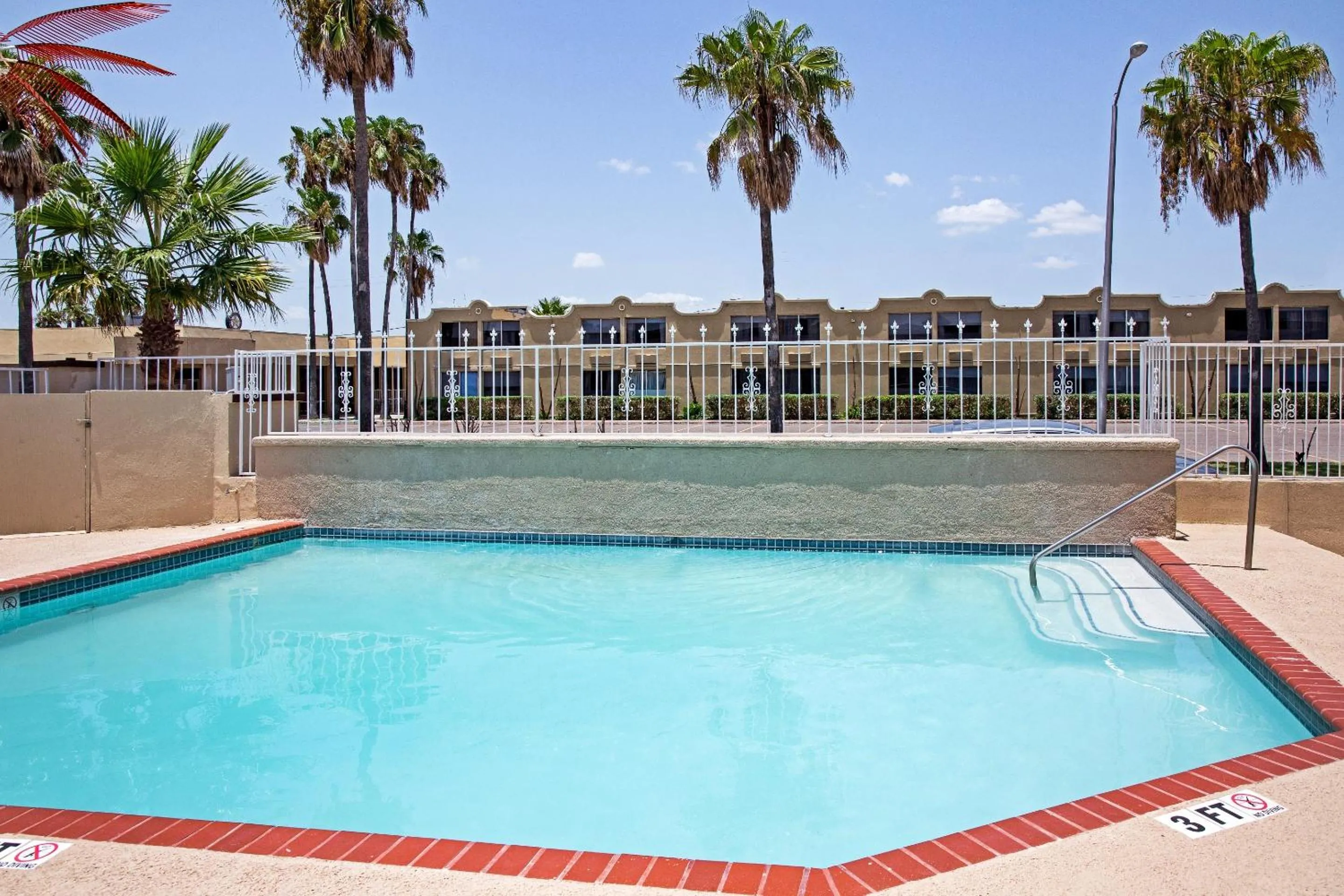 Swimming pool in OYO Hotel McAllen Airport South