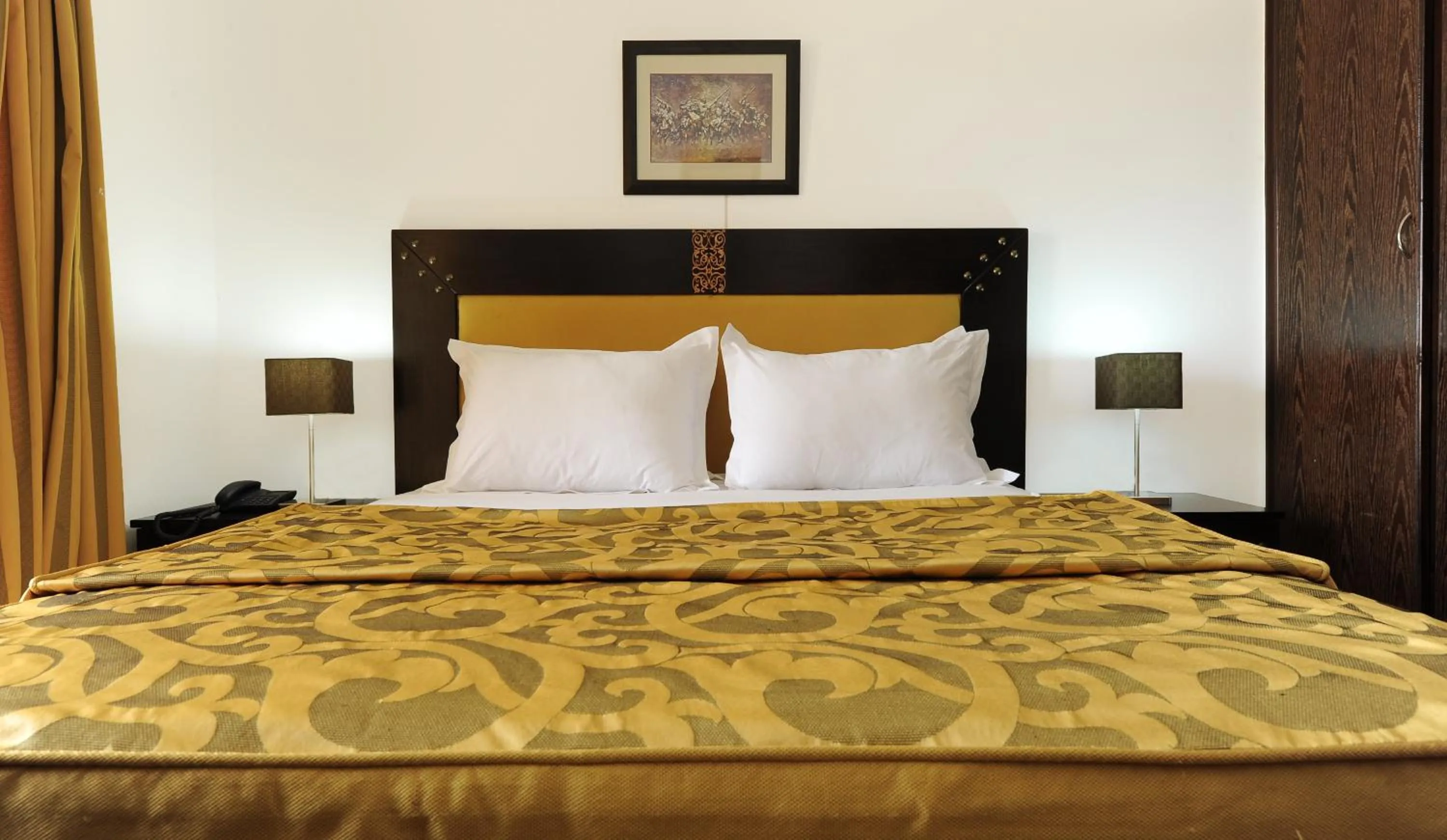 cot in Farah Inn Ifrane