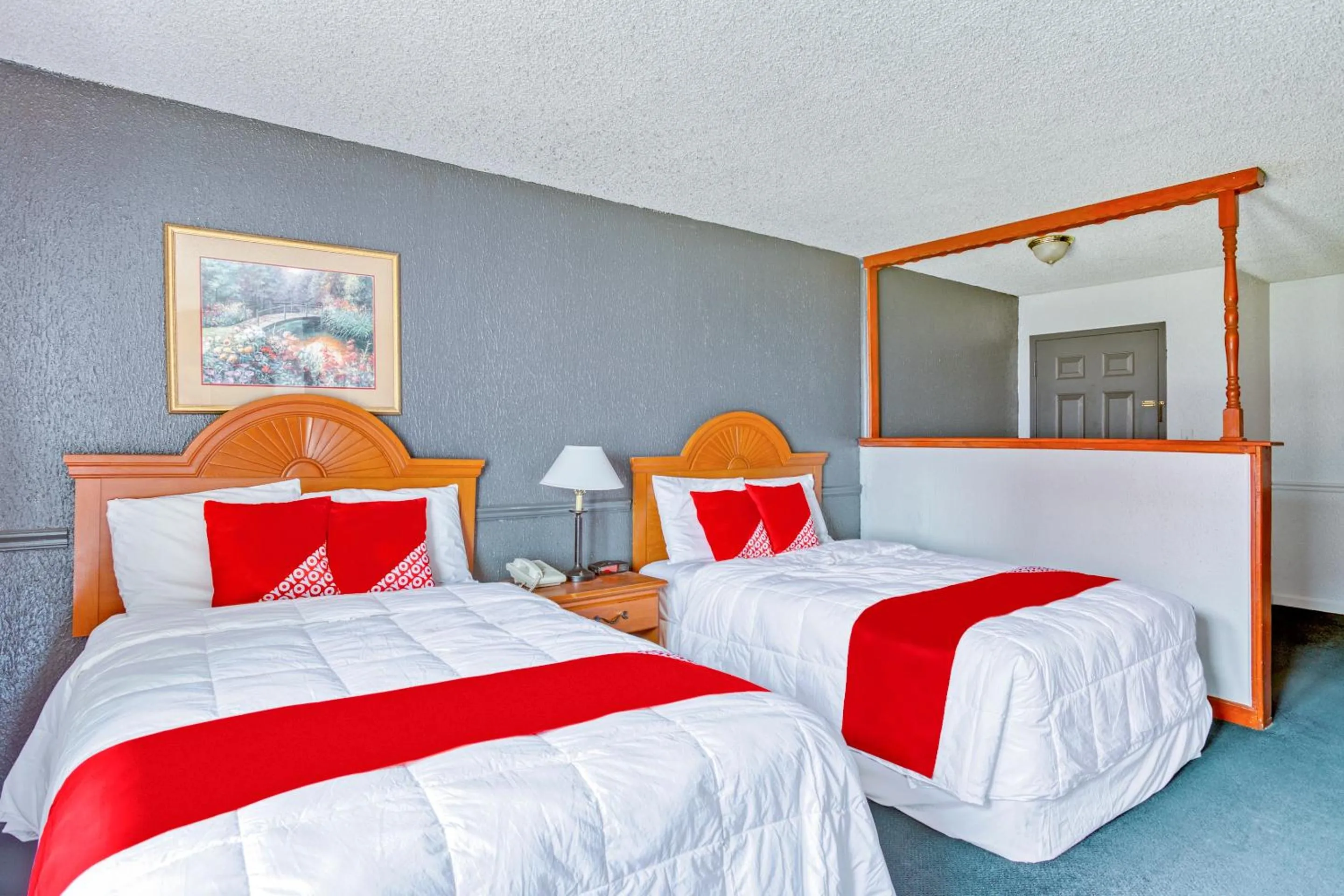 Bedroom, Bed in OYO Townhouse Tulsa Woodland Hills