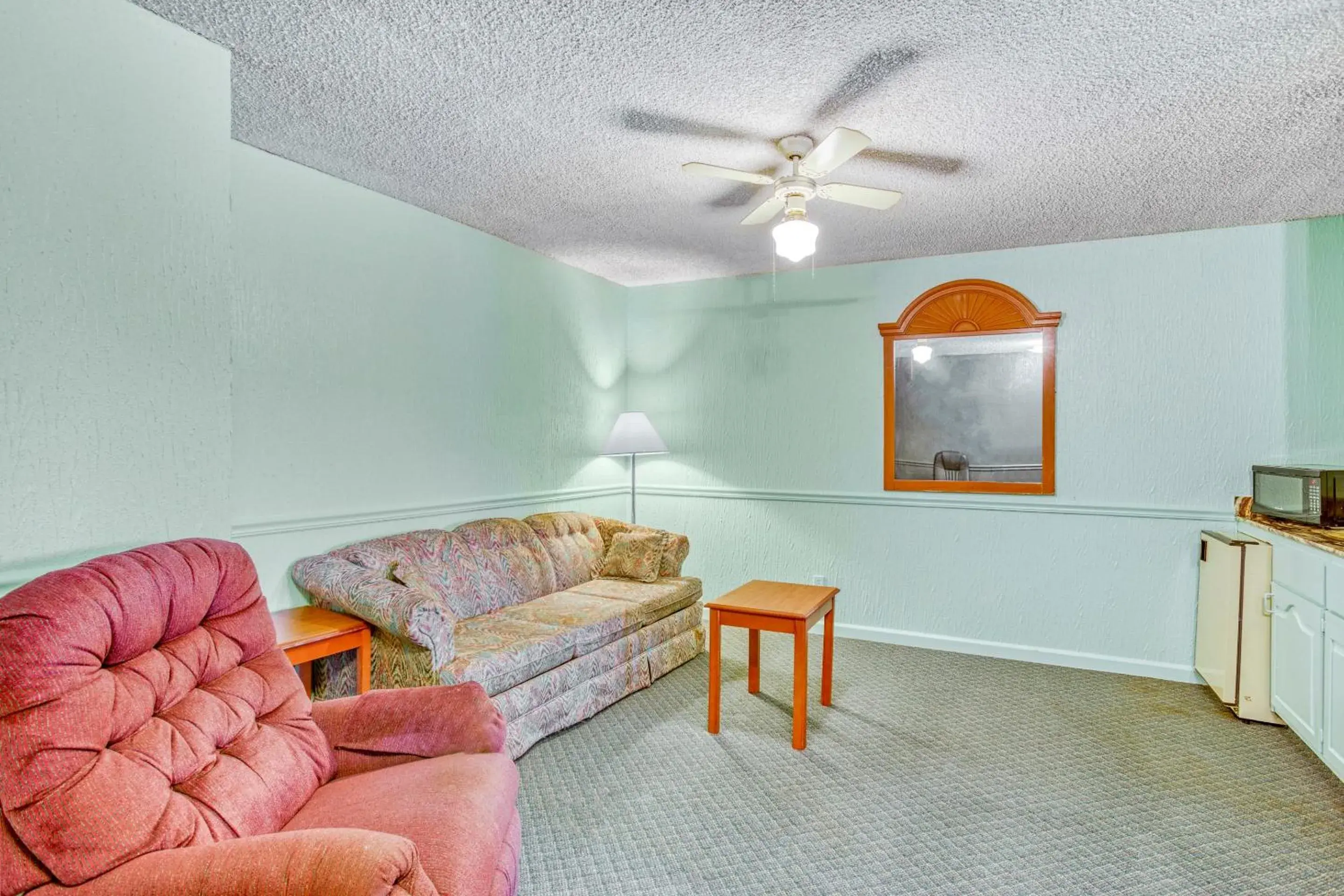 Bedroom in OYO Townhouse Tulsa Woodland Hills Bedroom in OYO Townhouse Tulsa Woodland Hills