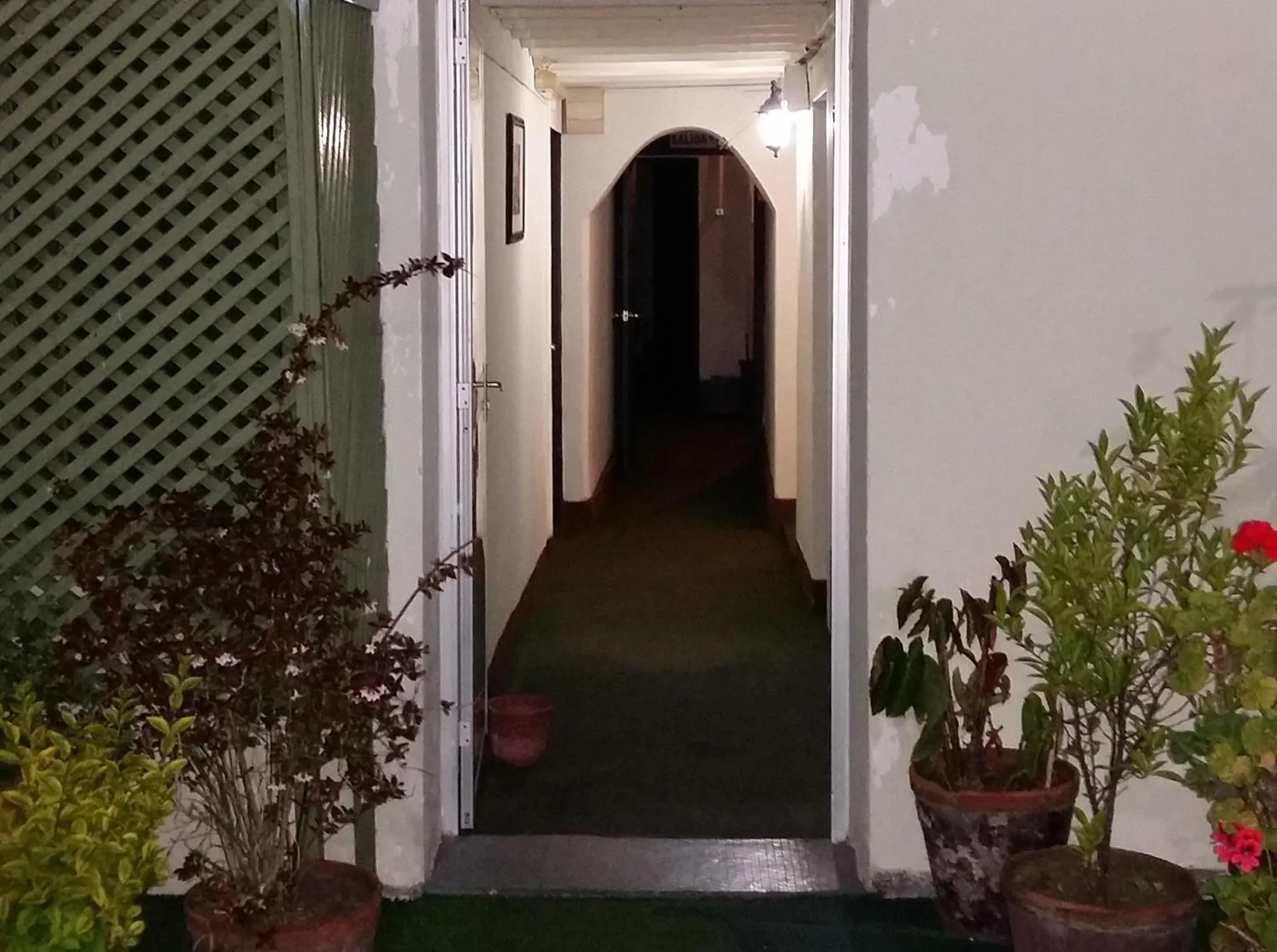 Facade/entrance in Hotel Uruguay