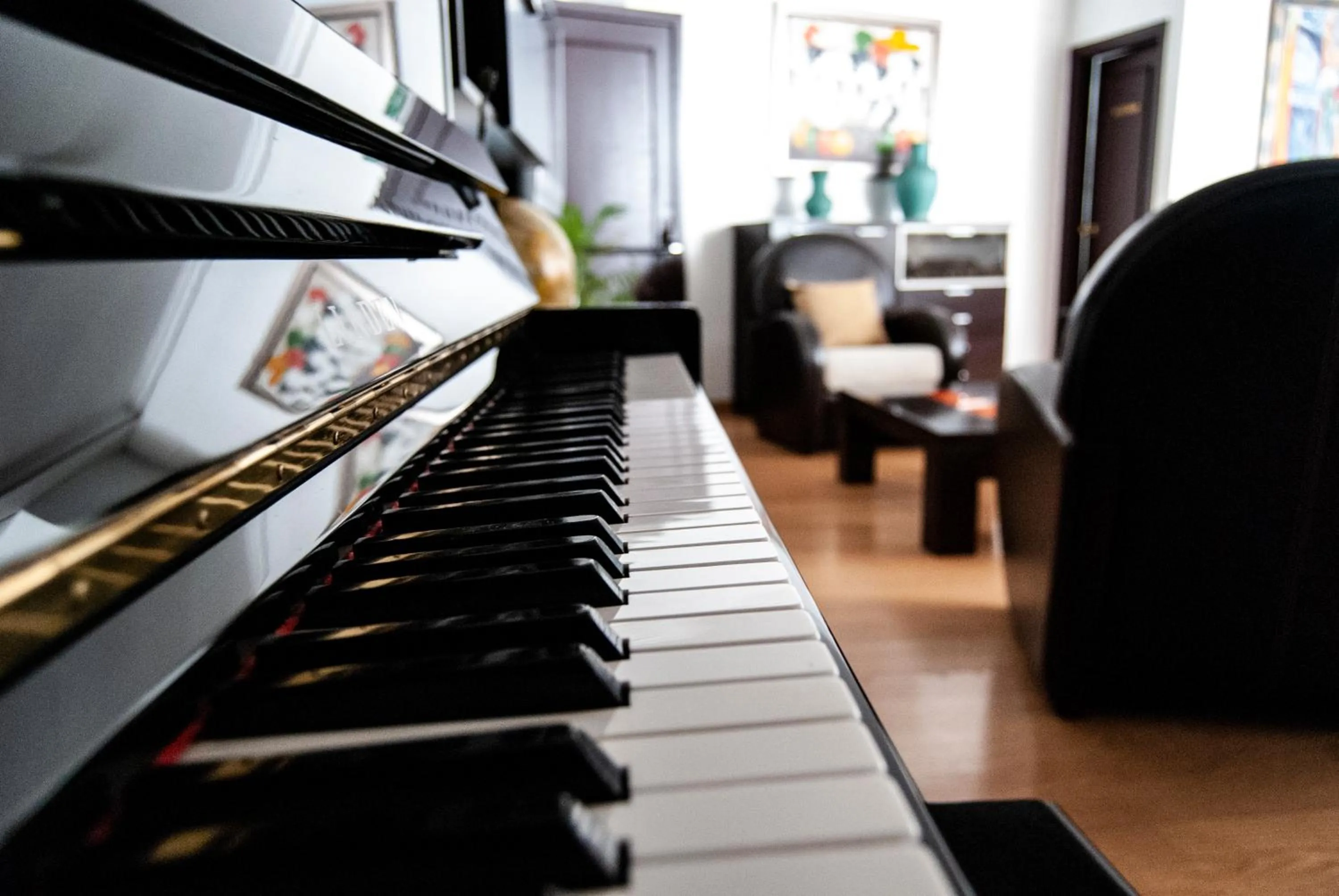 Communal lounge/ TV room in Hotel Arrasate by gaiarooms