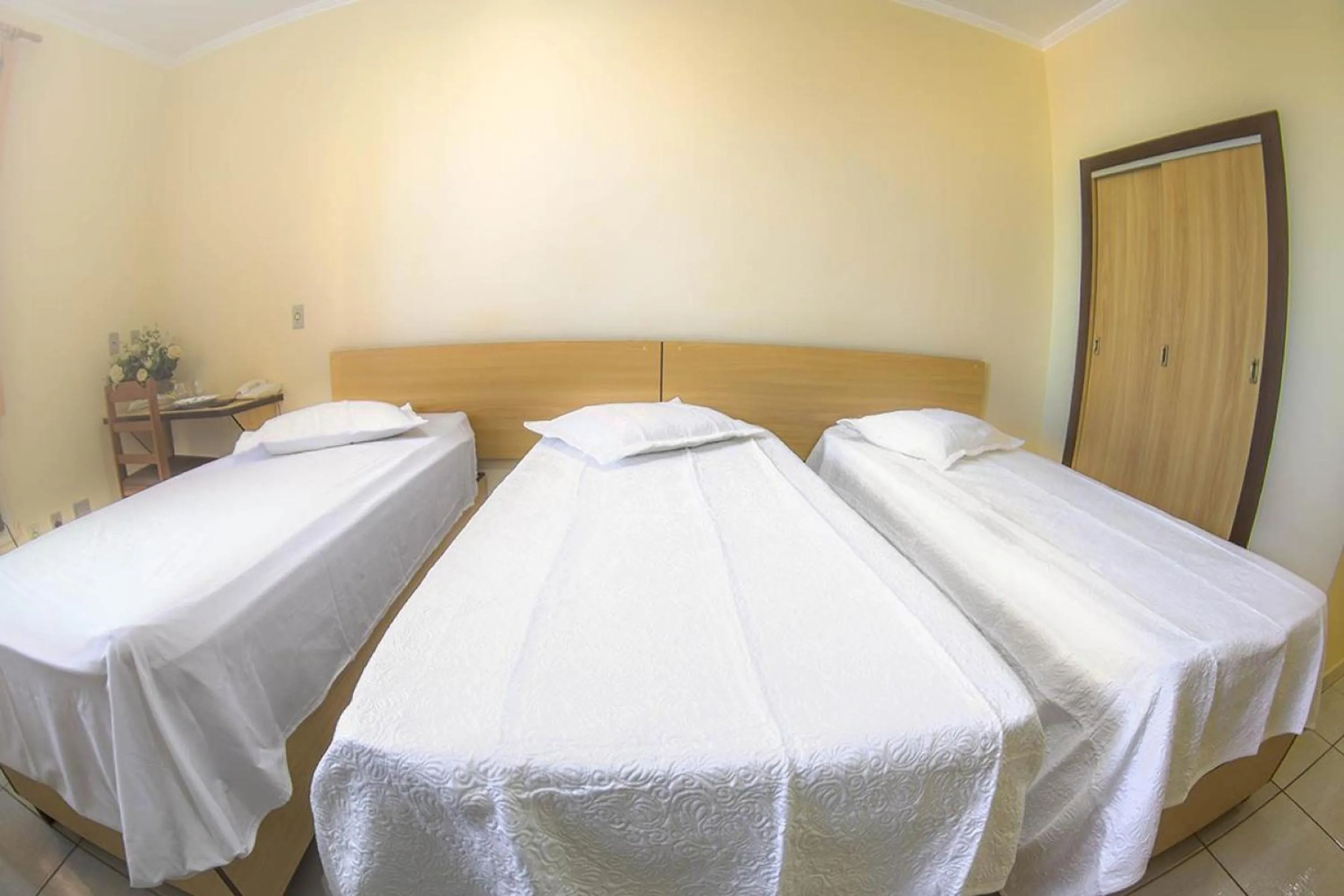 Bedroom, Bed in Antico Plaza Hotel